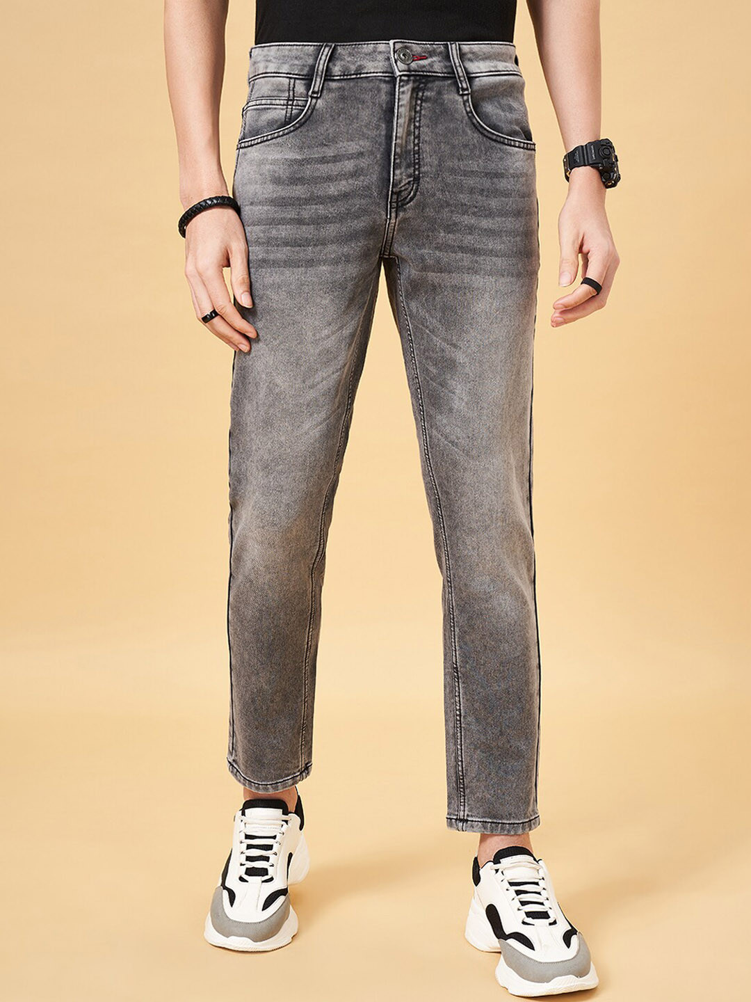 SF JEANS by Pantaloons Men Slim Fit Clean Look Heavy Fade Stretchable Jeans