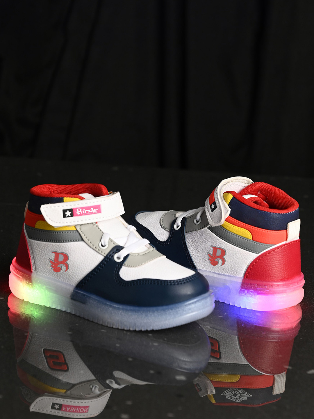 BIRDE Boys Colourblocked High-Top LED Lightweight Sneakers