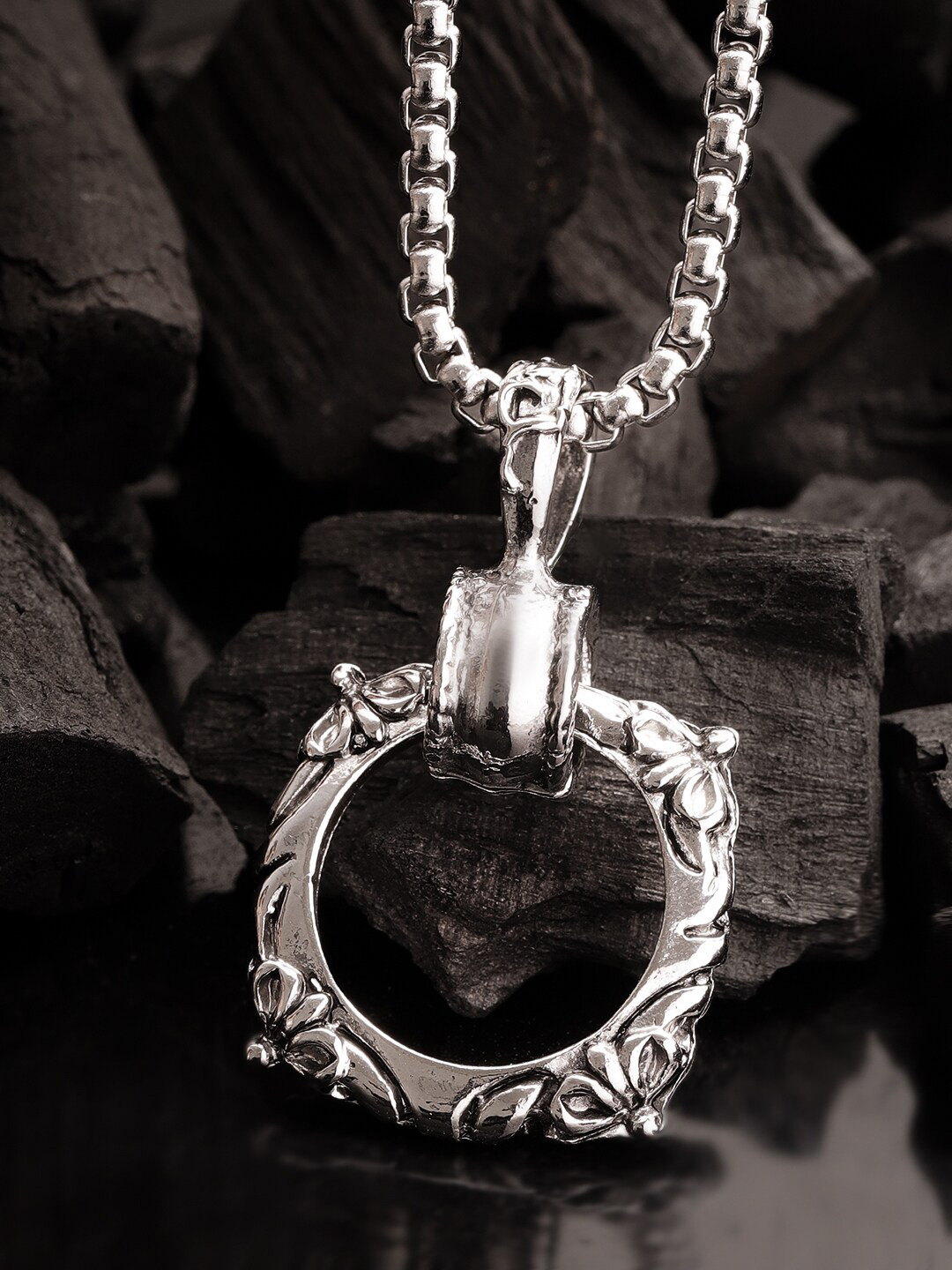 The Roadster Lifestyle Co. Men Silver-Plated Circular Pendants with Chains