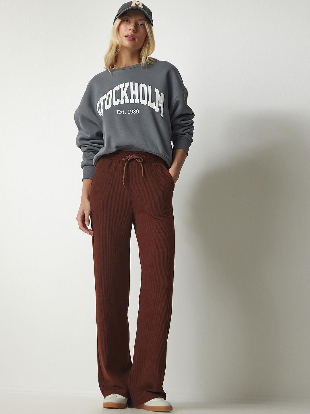 Happiness istanbul Women Mid Rise Track Pants