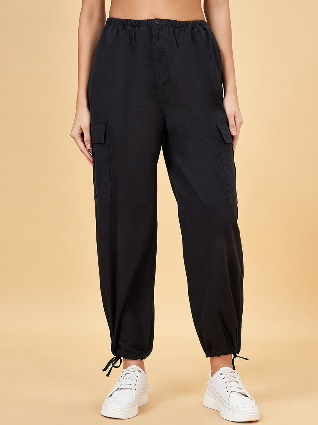 People Women Black Comfort Straight Fit Parachute Trousers