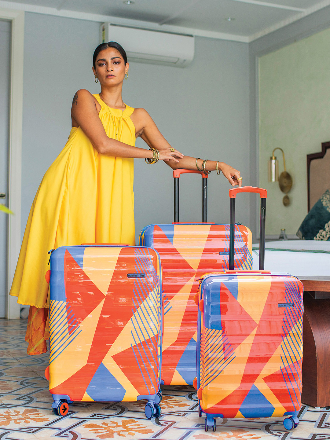 Nasher Miles Chicago Hard Polycarbonate Set of 3 S/M/L Orange-Blue Trolley Bags 55-65-75cm