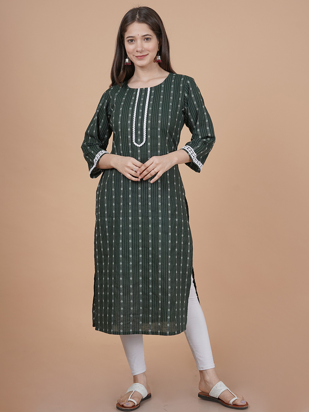 INDIANIC Ethnic Motifs Printed Round Neck Gotta Patti Cotton Straight Kurta