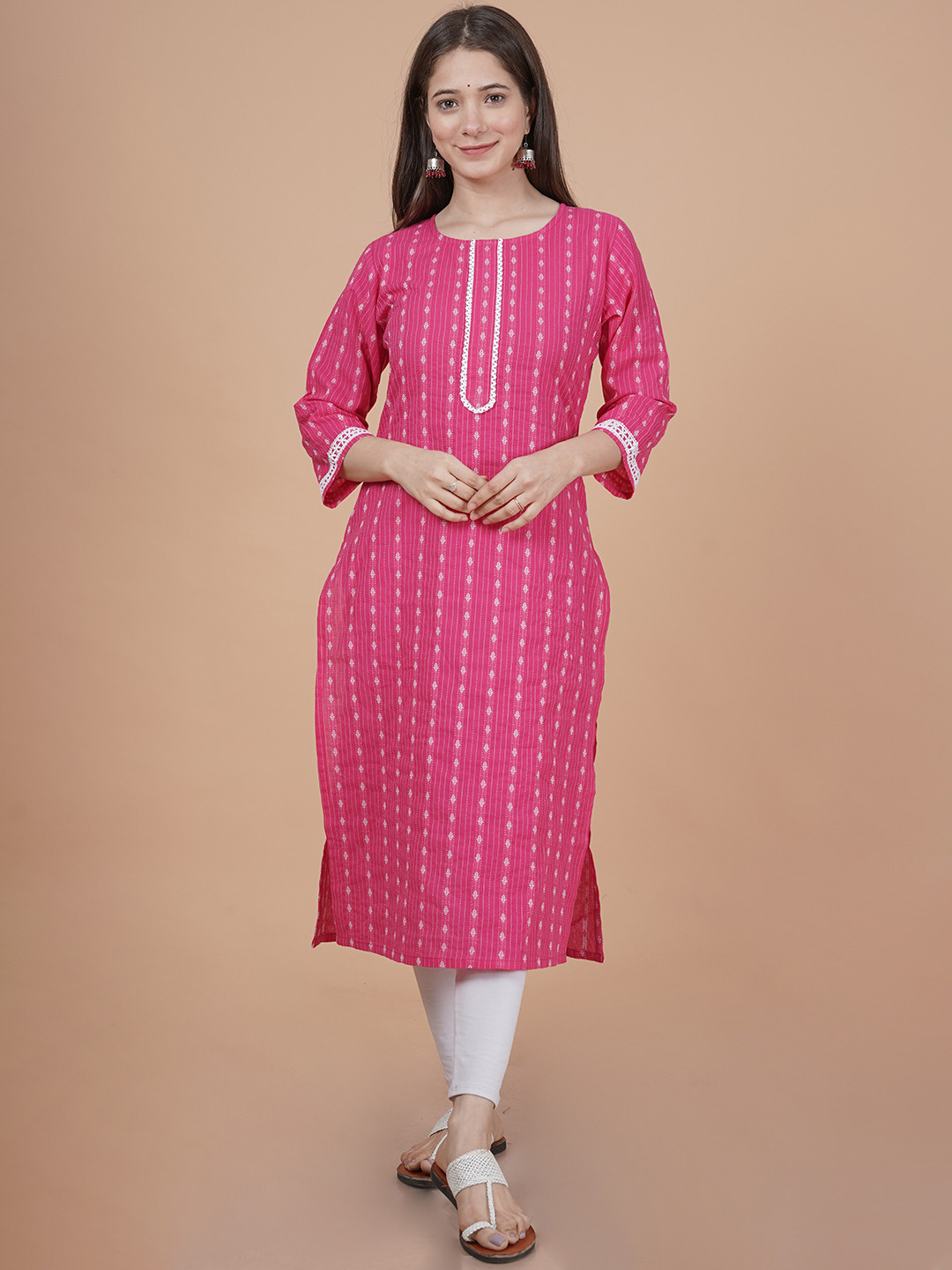 INDIANIC Round Neck Ethnic Motifs Printed Gotta Patti Cotton Straight Kurta