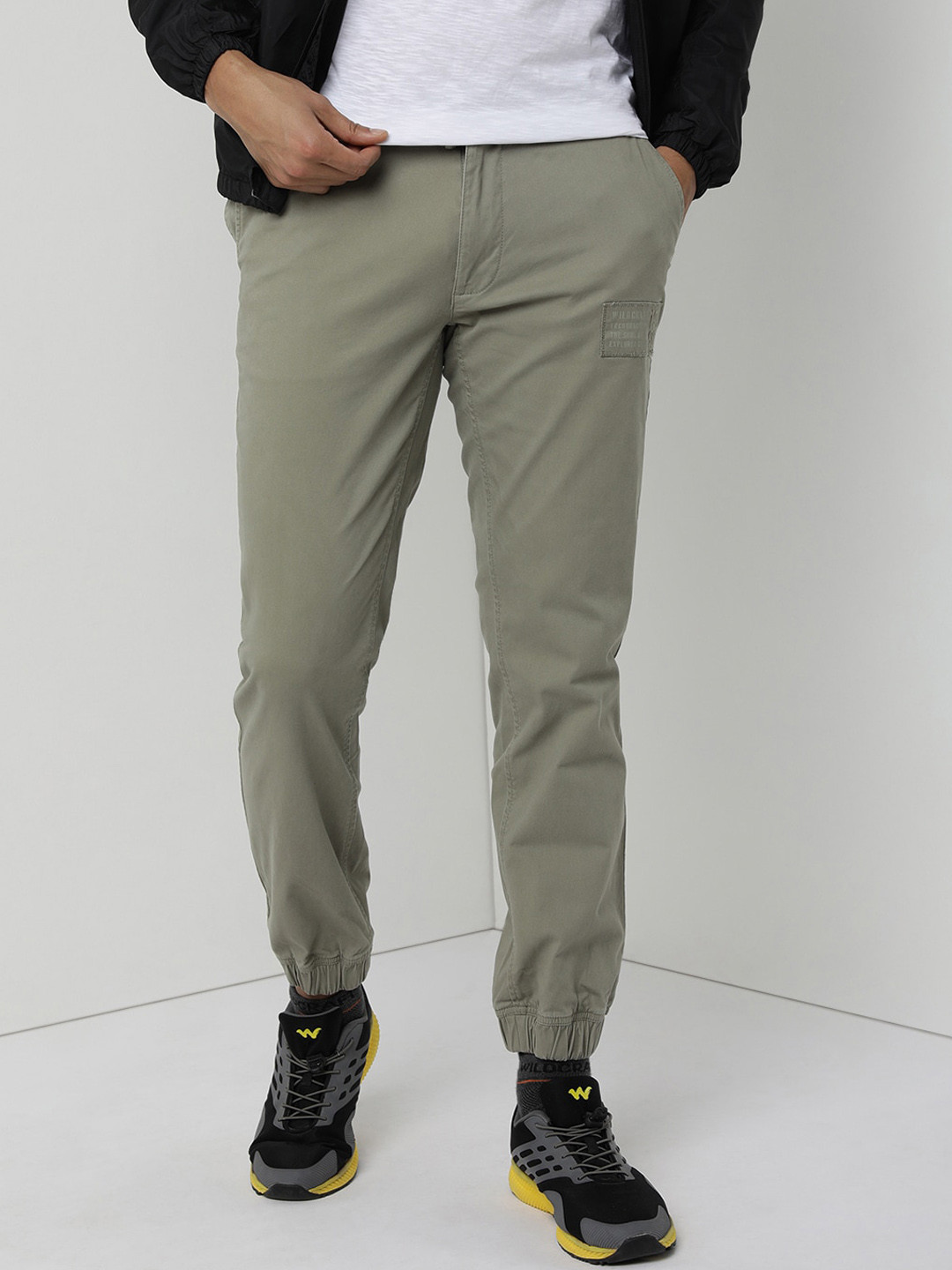 Wildcraft Men Relaxed Regula Fit Mid-Rise Wrinkle Free Joggers Trousers