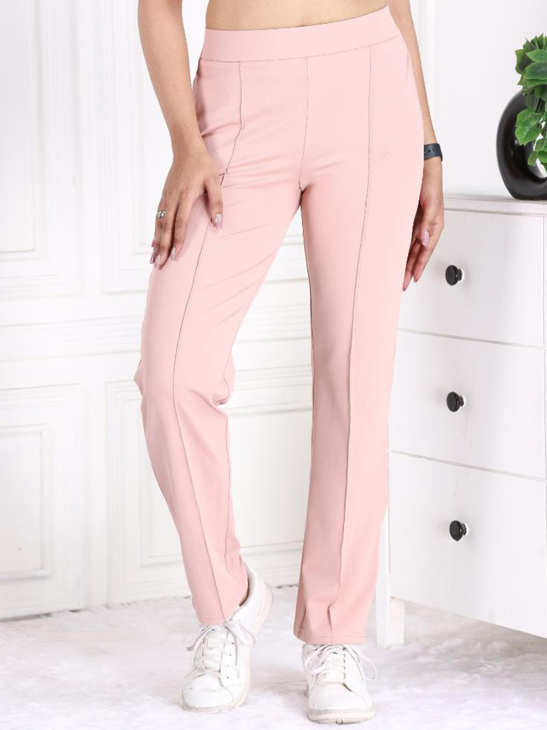 Mlada Women Original Straight Fit Low-Rise Lint Free Pleated Trousers