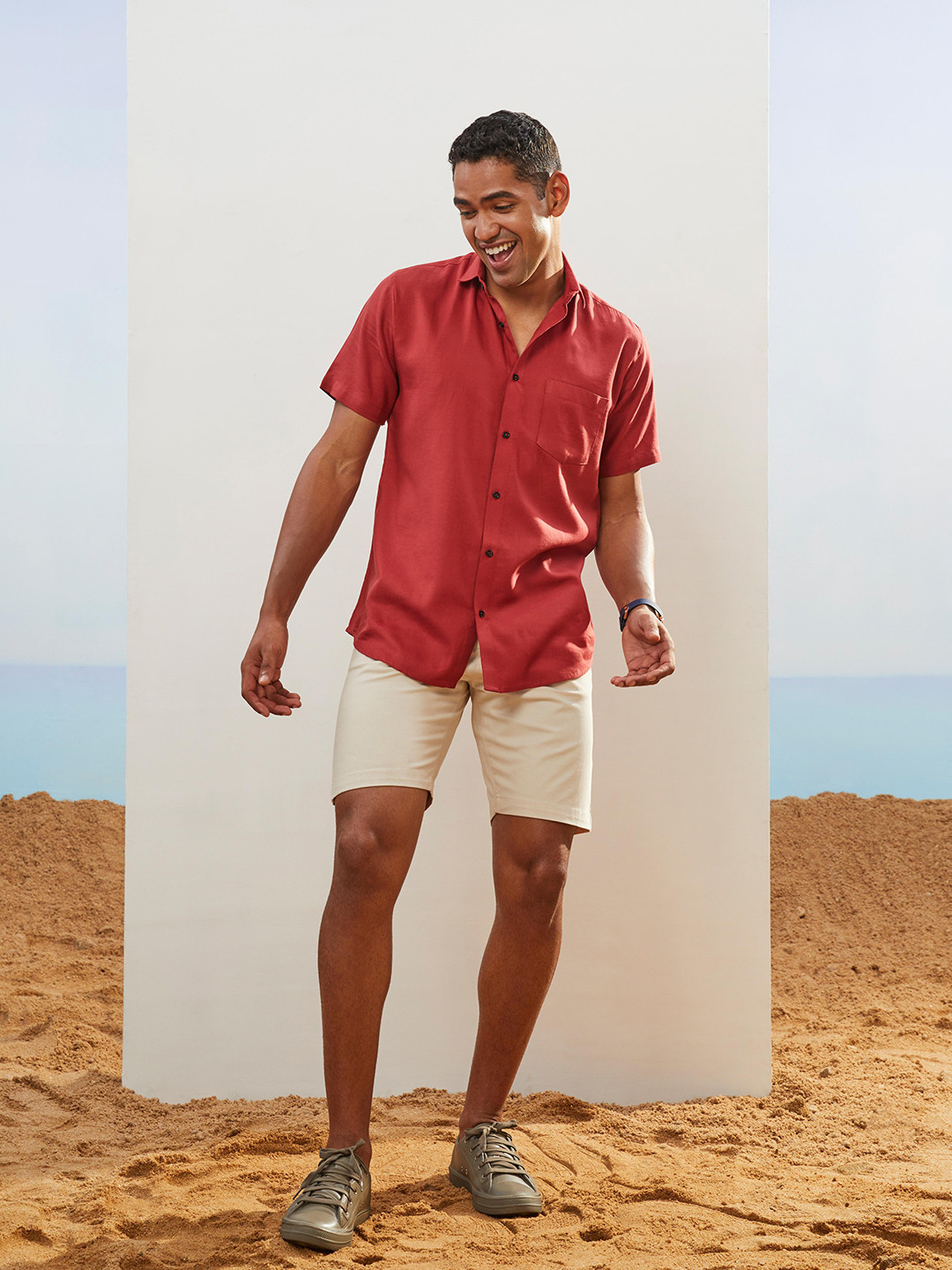 CMGE Relaxed Spread Collar Short Sleeves Cotton Casual Shirt