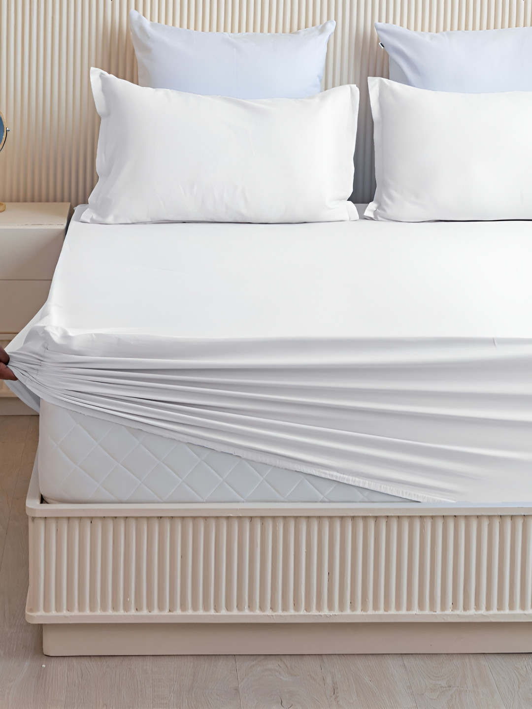 HOMEMONDE Classic White Cotton 210 TC Fitted Queen Fine Bedsheet with 2 Pillow Covers-78 x 60 inches