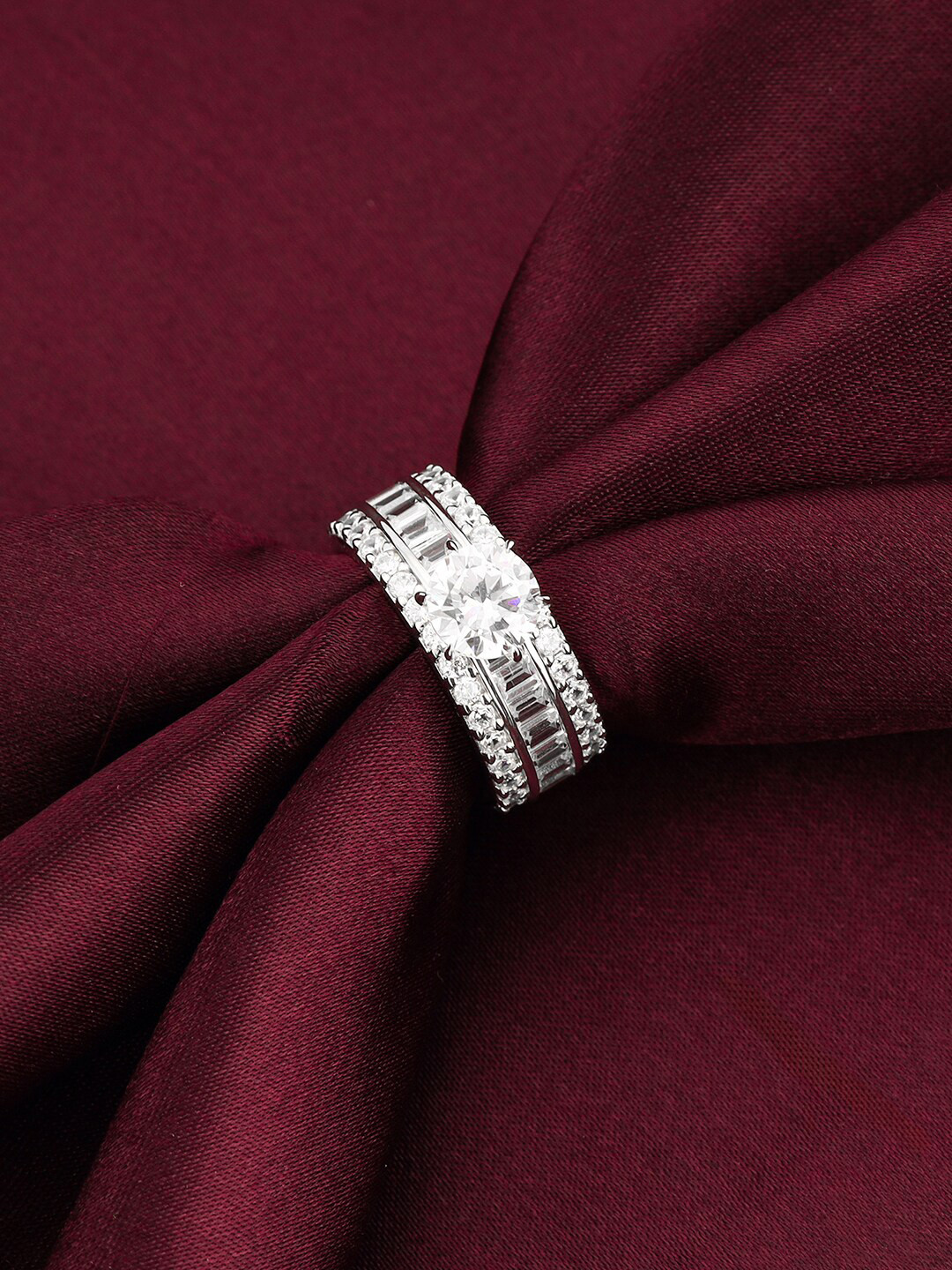 GIVA 925 Sterling Silver Rhodium-Plated Chambered Finger Ring