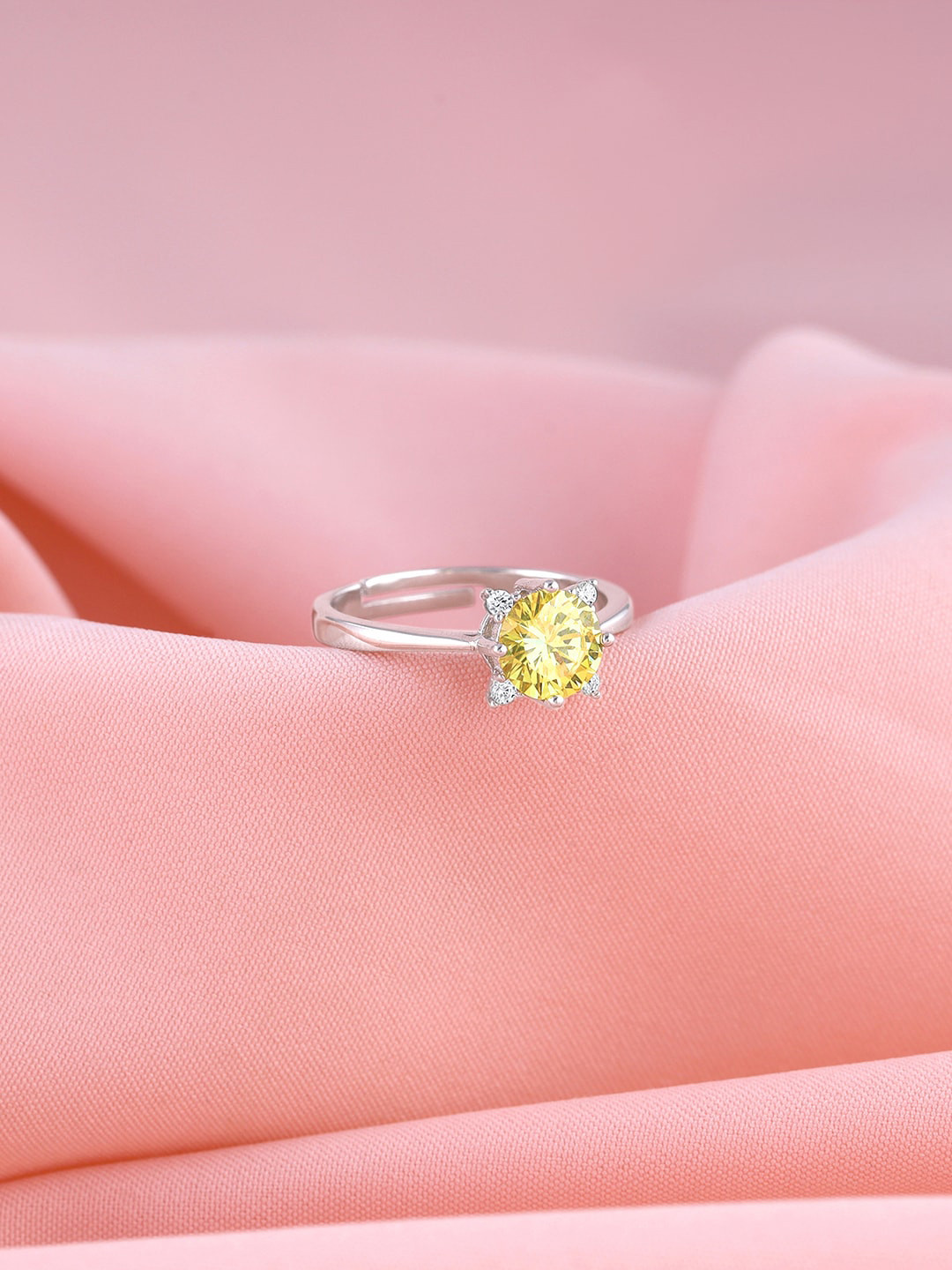 GIVA 925 Sterling Silver Rhodium-Plated Amber Finger Ring