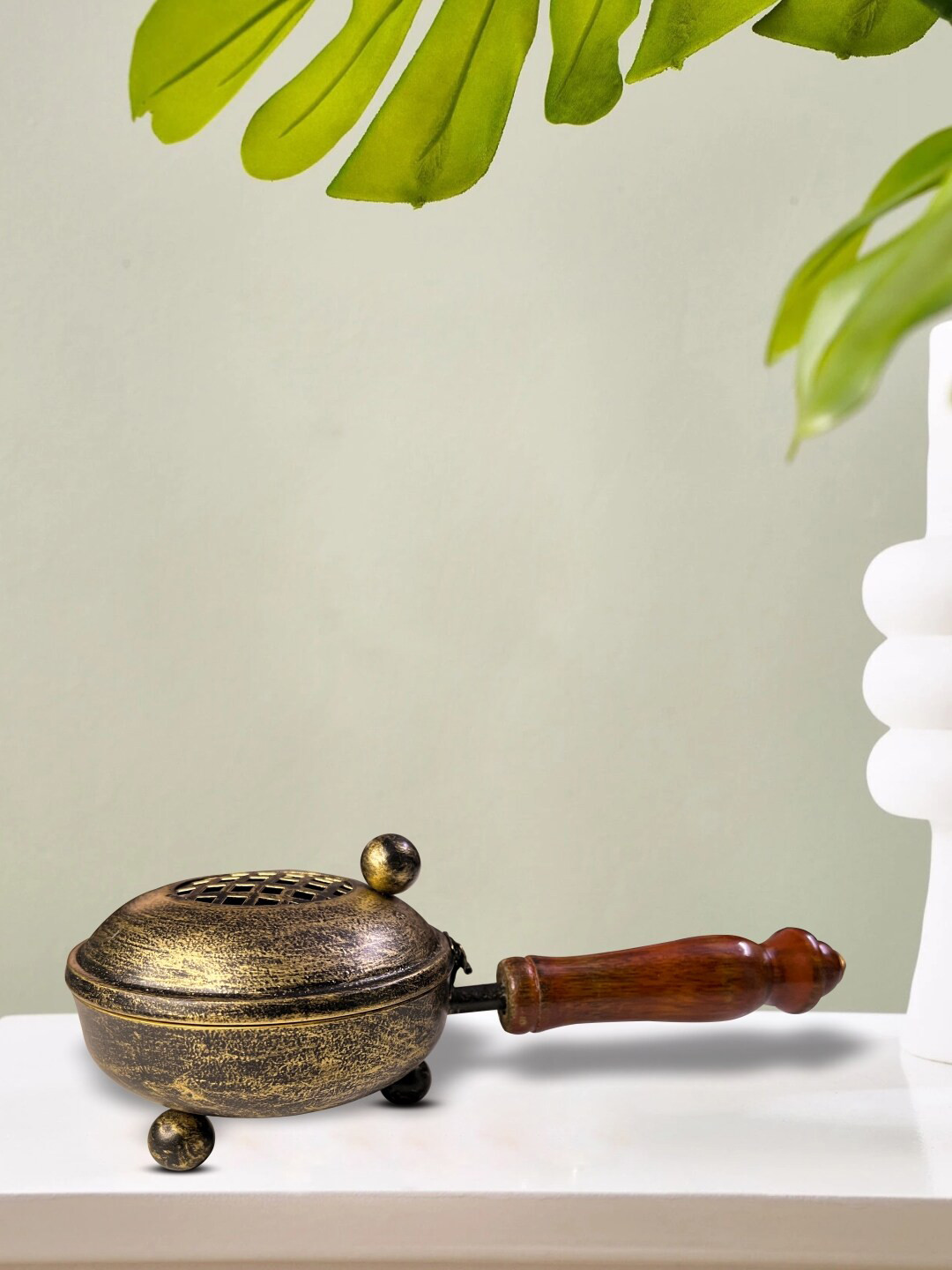 DOKCHAN Black Incense Stick Holder