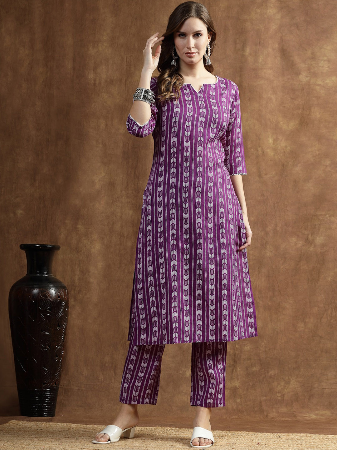 Stylum Voilet Ethnic Motifs Printed Kurta with Trousers