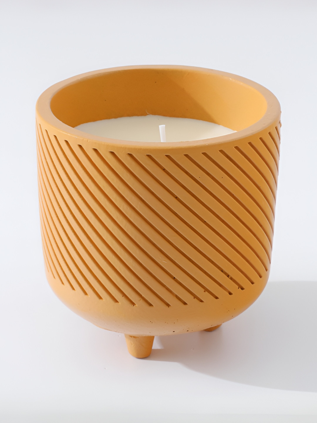The Better Home for Home Decoration 1 Wick Ceylontea Striped Geometric Regular Jar Candles