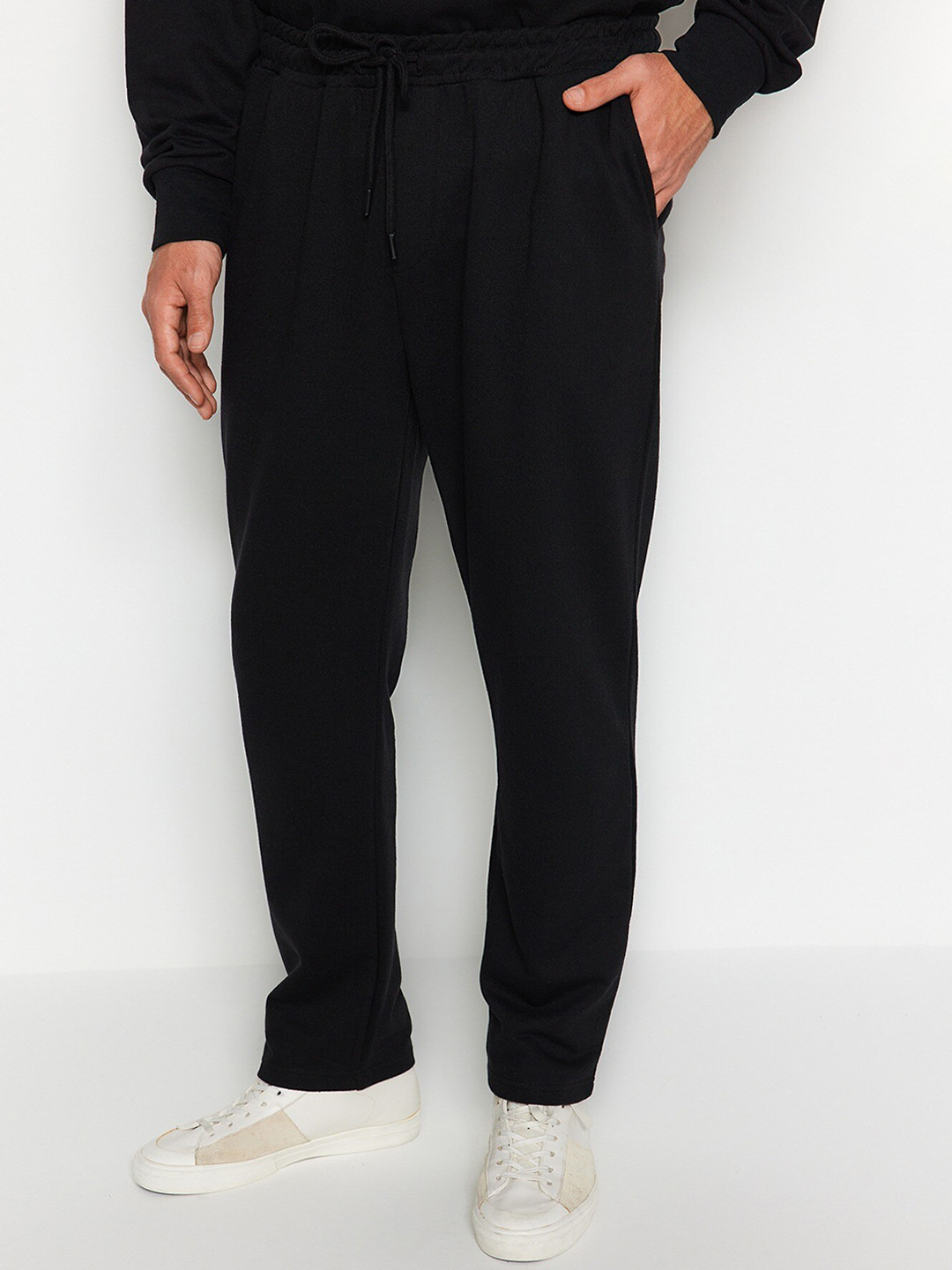 Trendyol Men Mid-Rise Track Pant