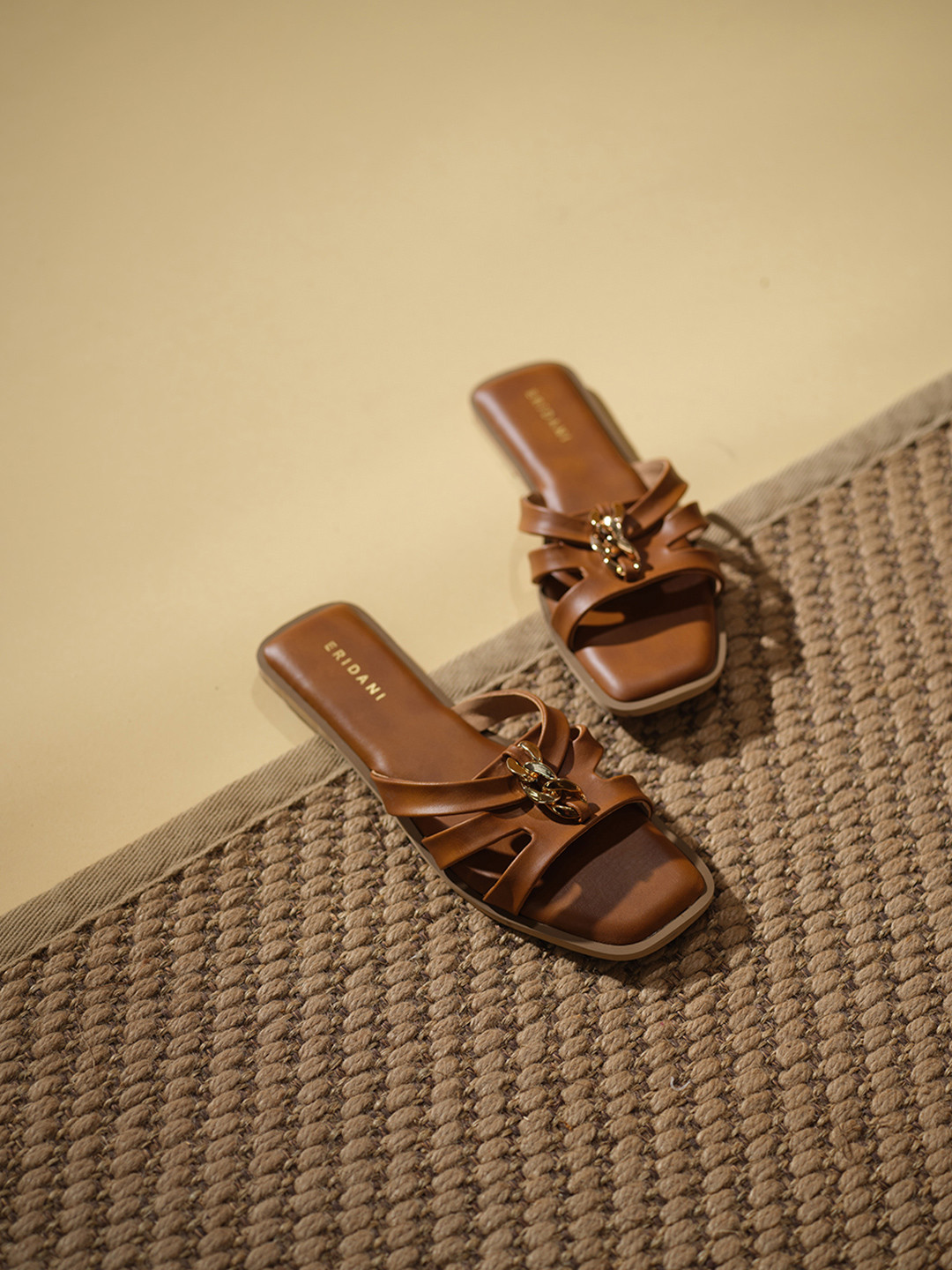 ERIDANI Alexa Embellished Flats