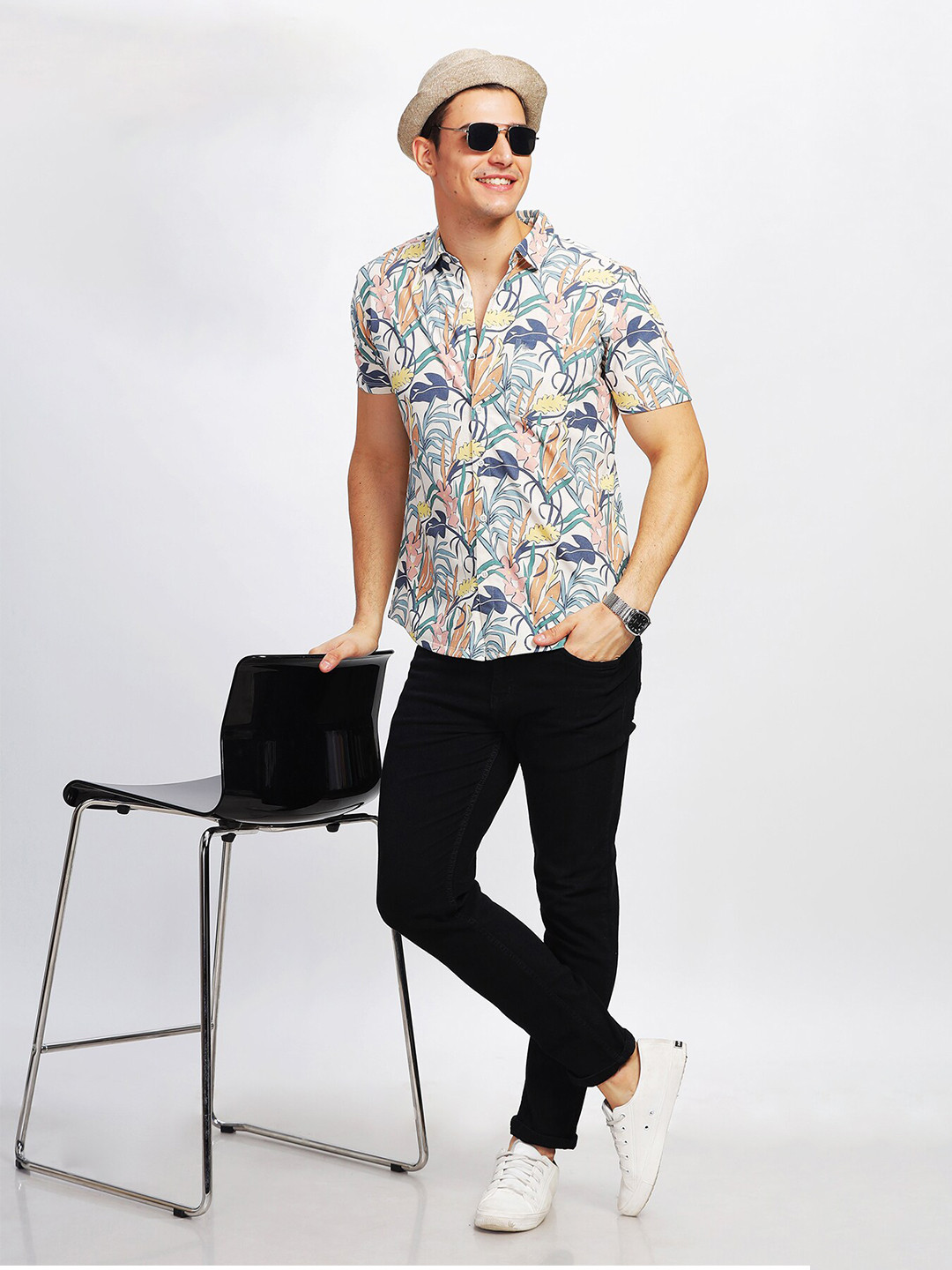 BULLMER Straight Floral Printed Spread Collar Cotton Curved Casual Shirt