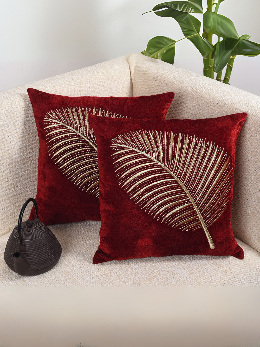 Decoghar Maroon Zari Leaf Embroidered 2 Pieces Square Cushion Covers
