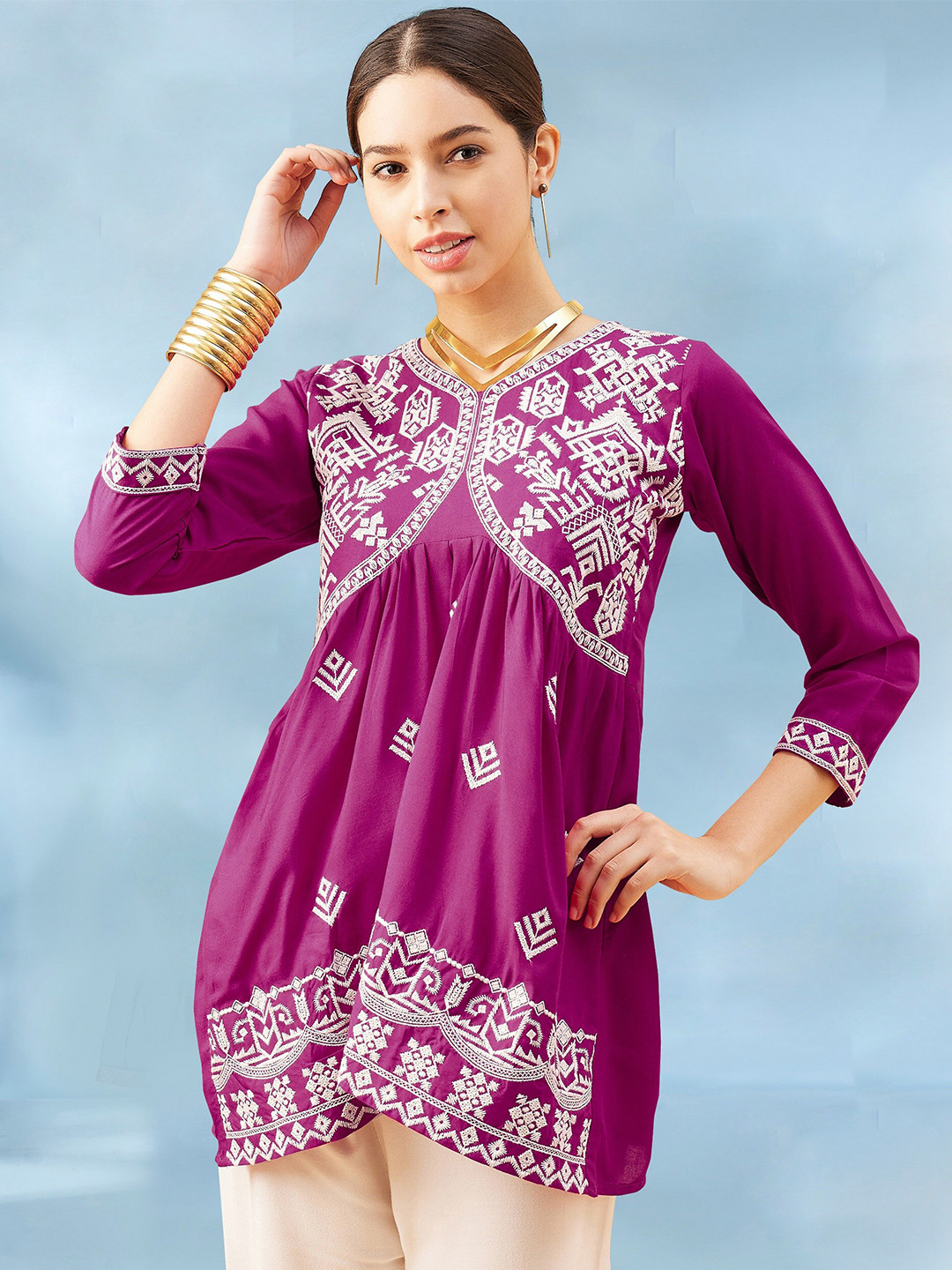 Winza Designer Ethnic Motifs Embroidered Round Neck Thread Work A-Line Kurti