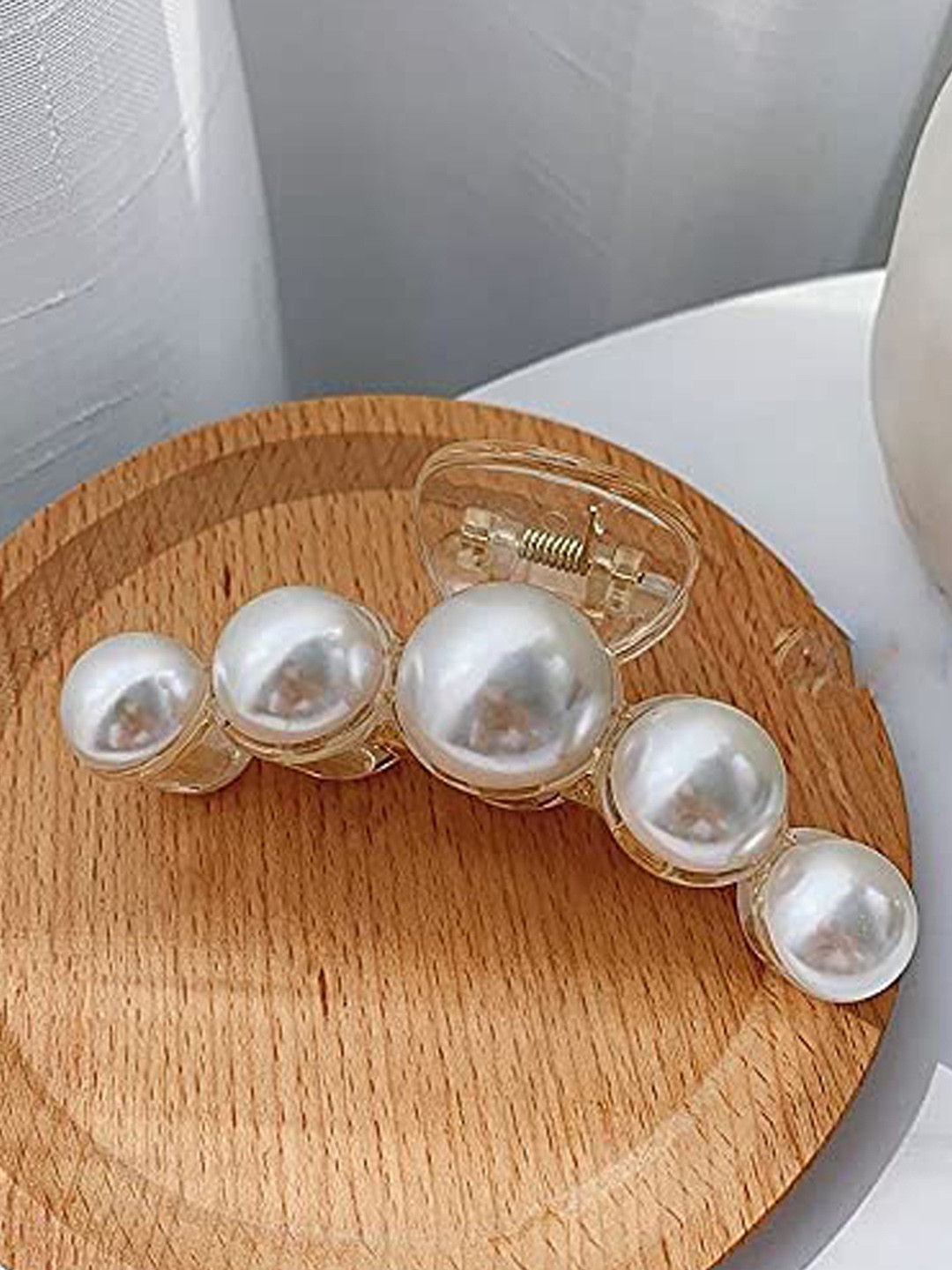 LYTIX Girls Set Of 2 Assorted Large Pearl Claw Clips