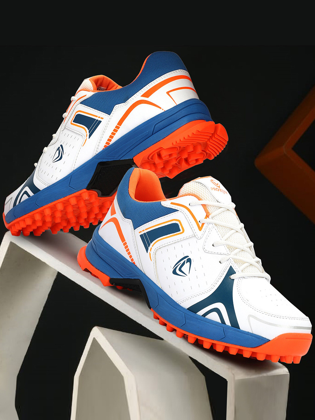 PRO KVH Men Textured Fixed Cleats Memory Foam Lace-up Cricket Shoes