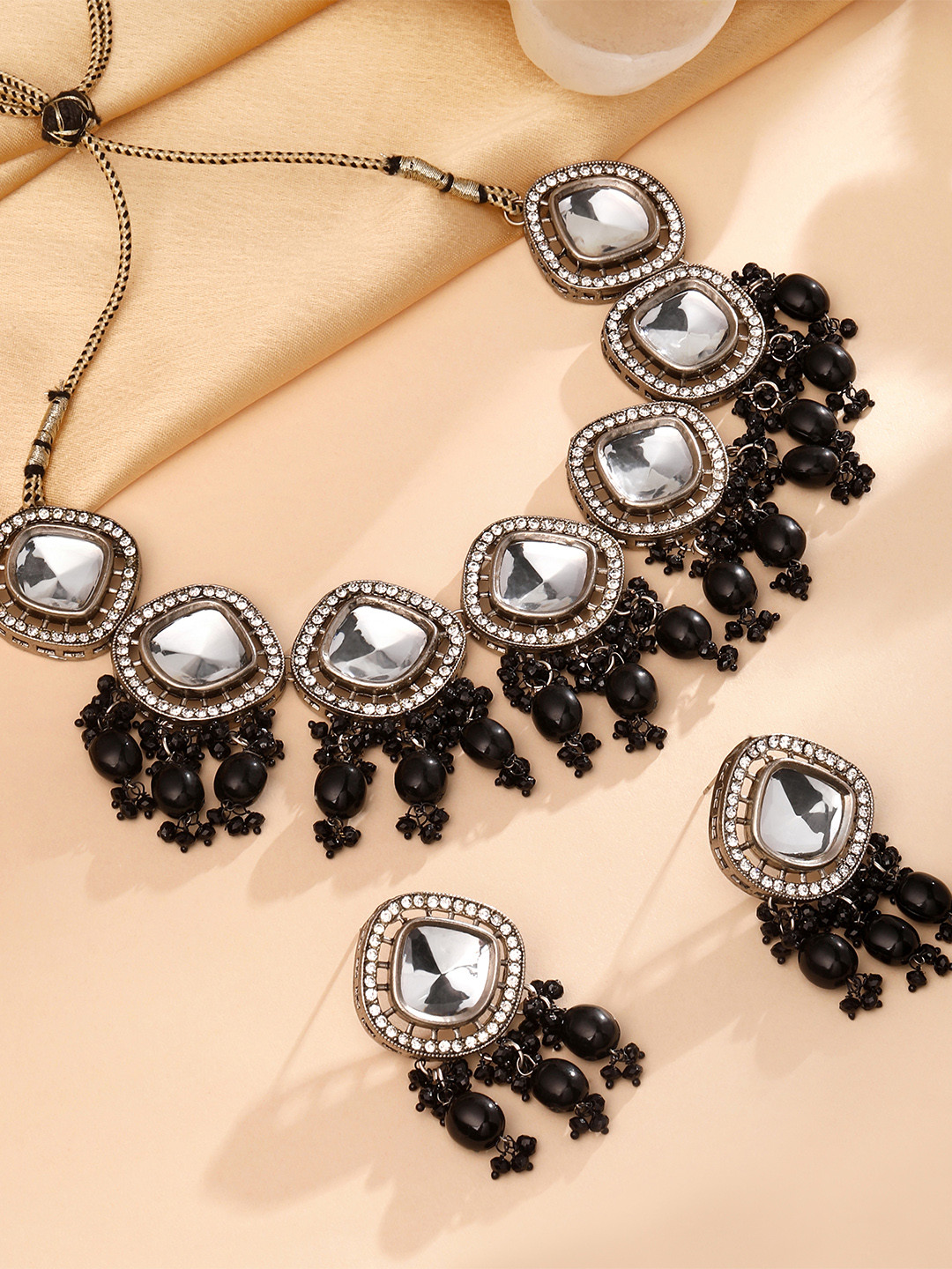 Cierra Silver-Plated Kundan-Studded & Beaded Jewellery Set