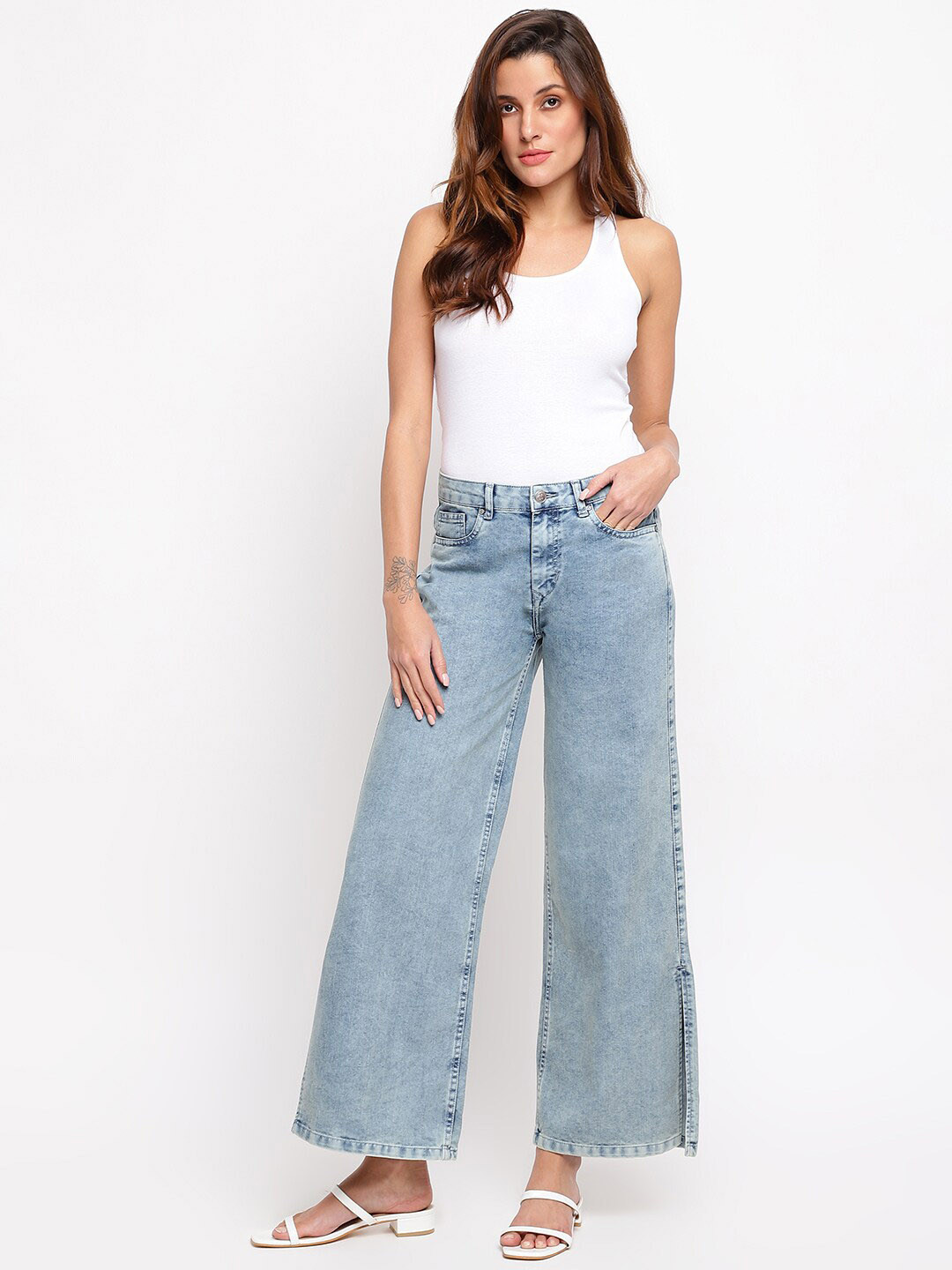 TALES & STORIES Women Flared Clean Look Heavy Fade Stretchable Slit Denim Jeans