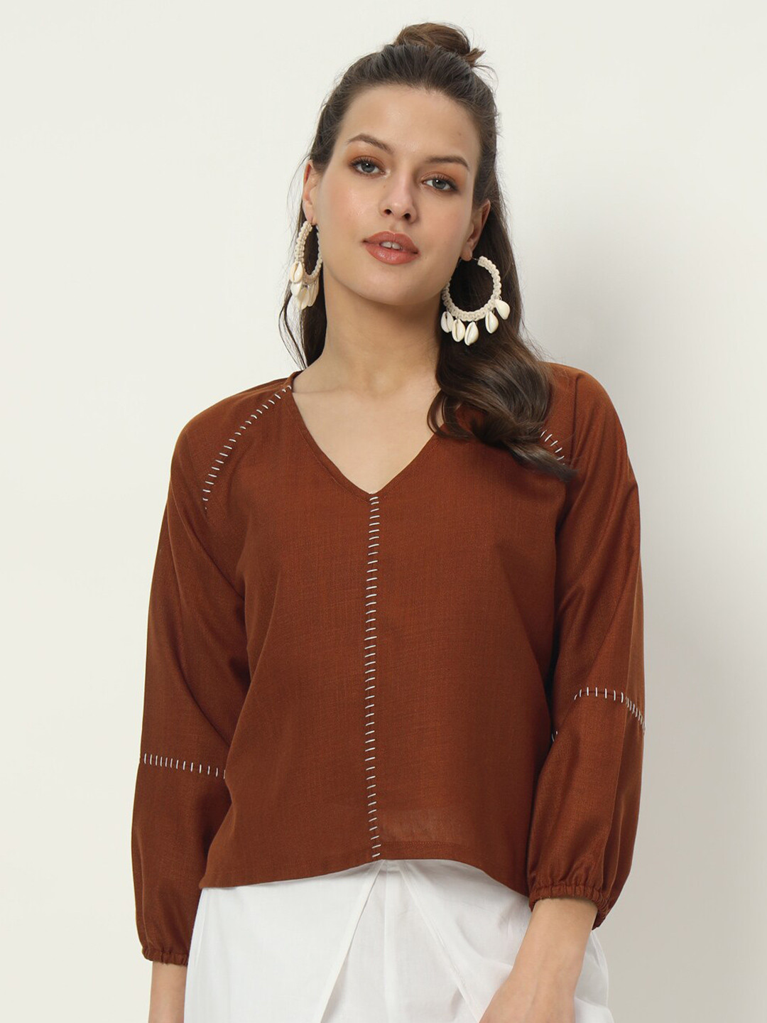 9rasa Cotton Embroidered V Neck Top