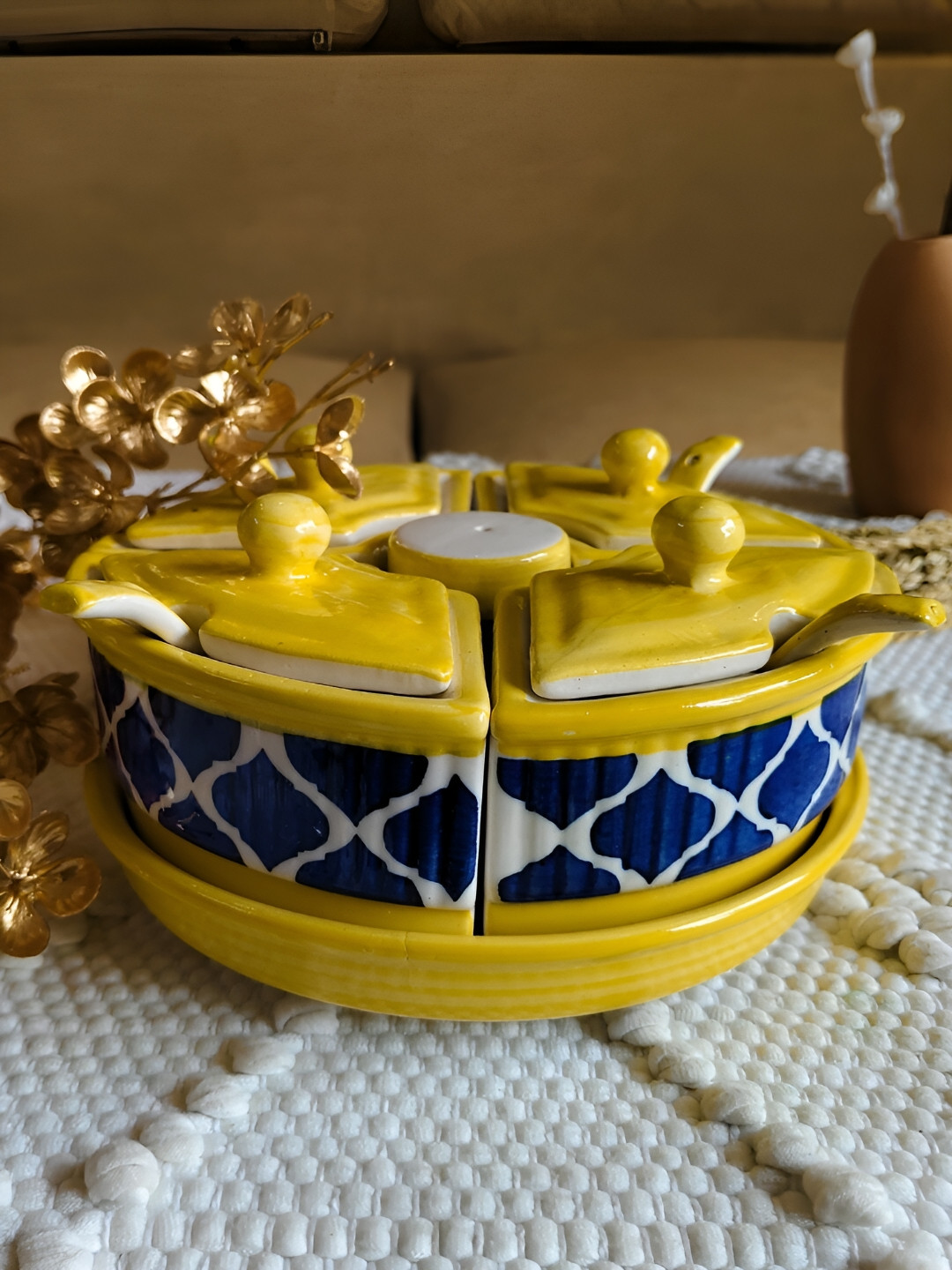 Niyara Yellow Floral Ceramic Dishwasher Safe 5 Piece Clip-On Fridge Container