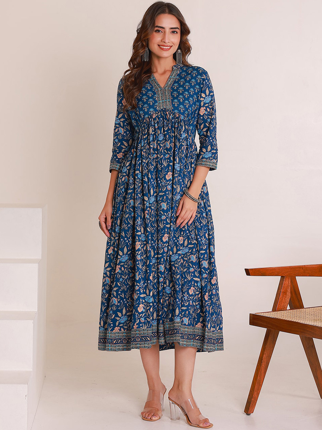 GULAB CHAND TRENDS Women Ethnic Motifs Printed Thread Work Floral Anarkali Kurta