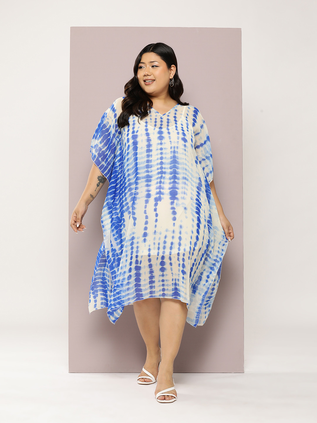 Qurvii+ Plus Size Print Kimono Sleeves Georgette Kaftan Midi Dress