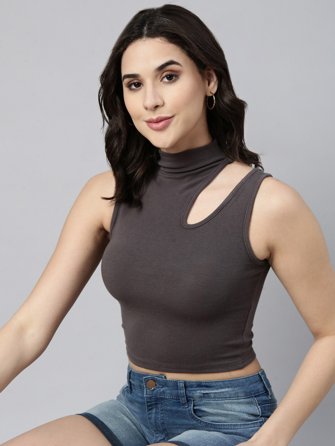 SHOWOFF High Neck Tank Crop Top