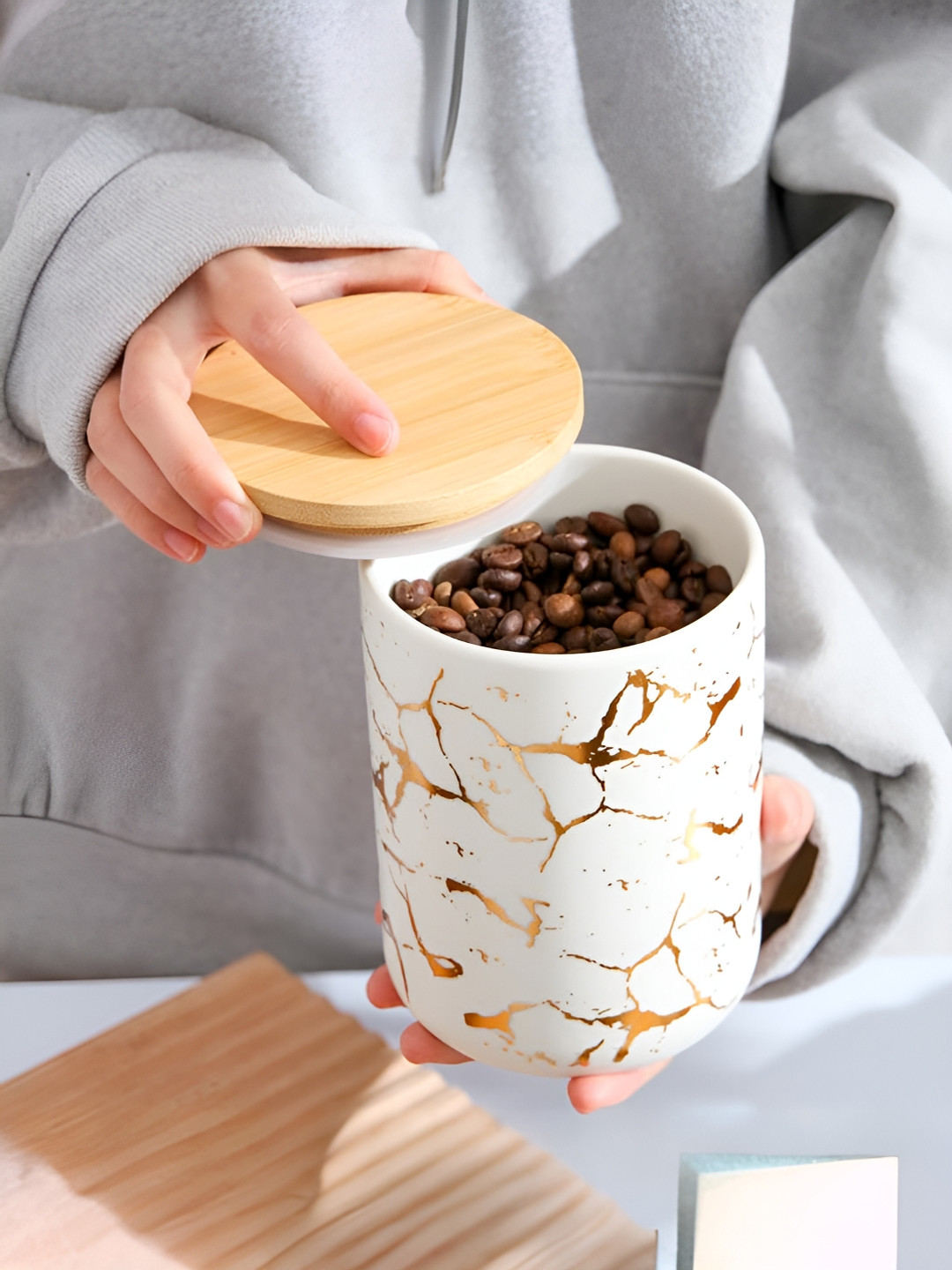 The Better Home White Marble Ceramic Microwave Safe Clip-On Jar-800ml