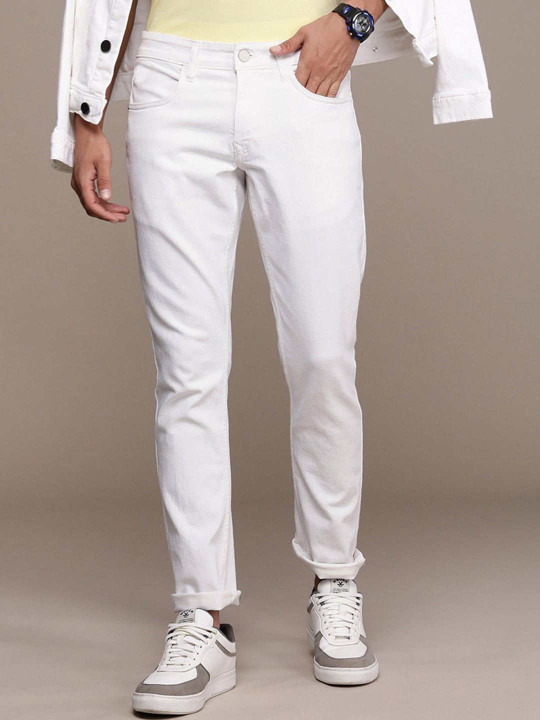 Xee Men Comfort Mid-Rise Slim Fit Stretchable Jeans
