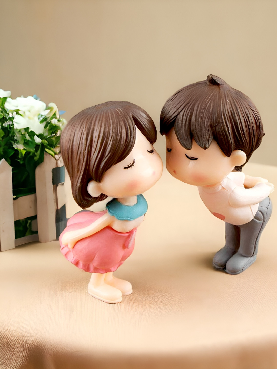 Ascension Cute Kissing Lovers Brown Polyresin Natural Living Room Set of 2 Small Showpieces - 2.2 Inches