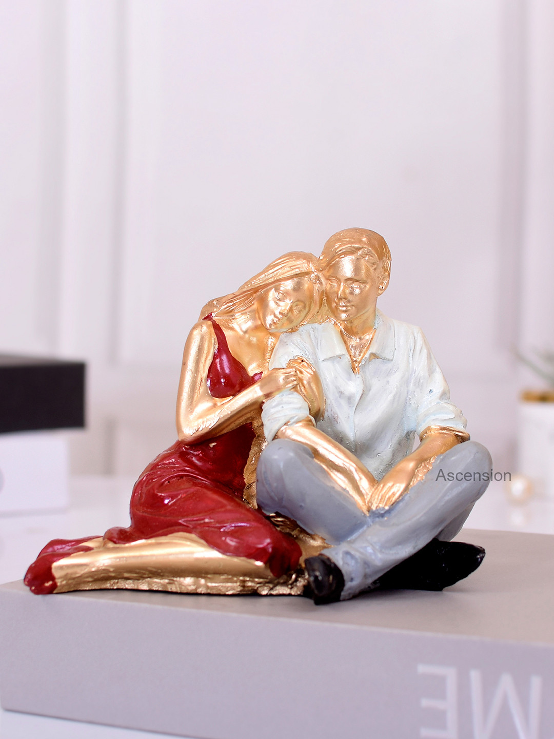 Ascension Sitting Romantic Lovely Couple Red Polyresin Natural Living Room Set of 2 Small Showpieces - 4.5 Inches