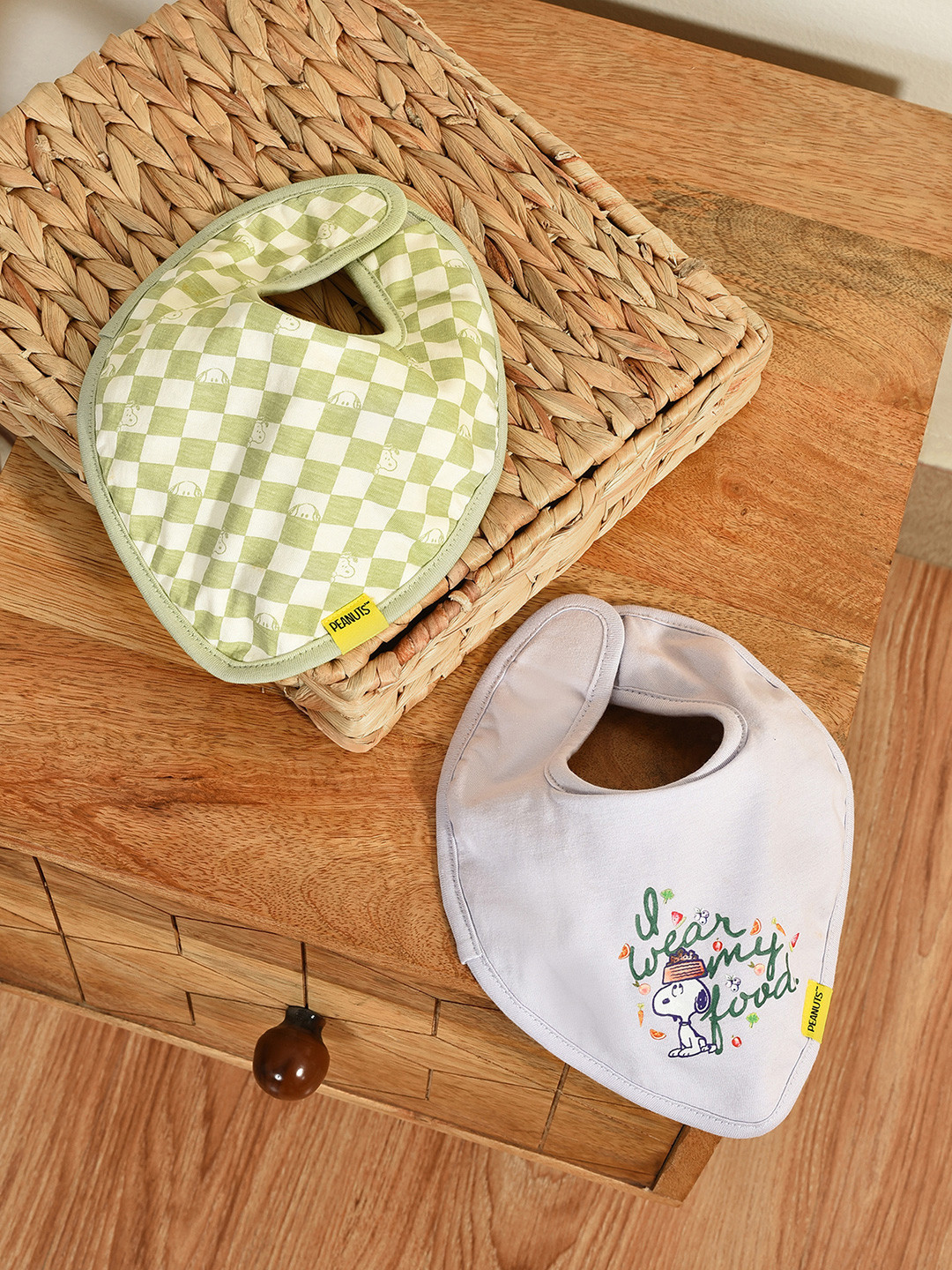 MiArcus 100% Cotton Peanuts Snoopy Printed Feeding Bib With Velcro Closure 0-3 M Pk of 2
