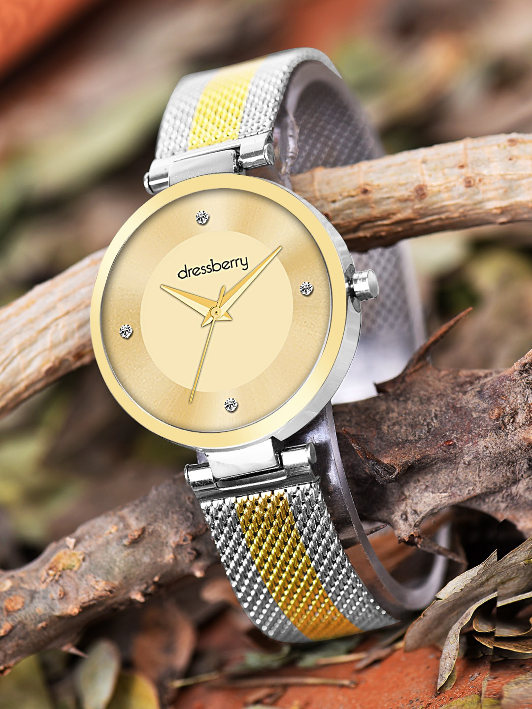 DressBerry Gold Toned Women Bracelet Style Straps Analogue Watch HOBDB-213-TT-GD