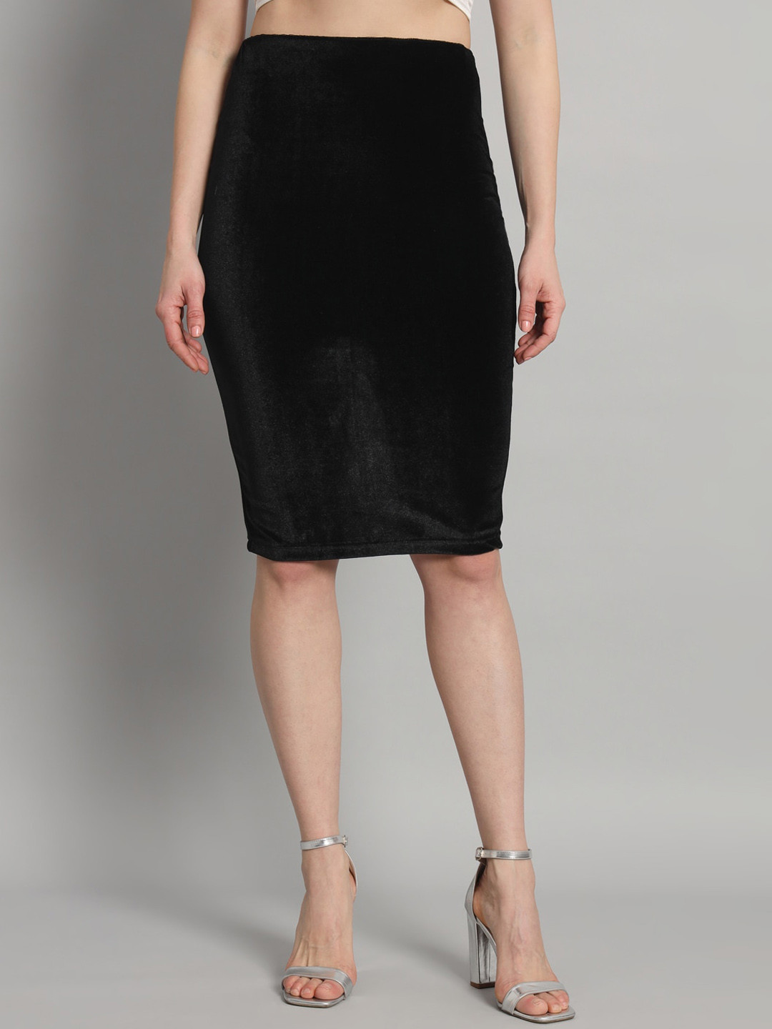 VAARARO Knee Length Pencil Velvet Skirt