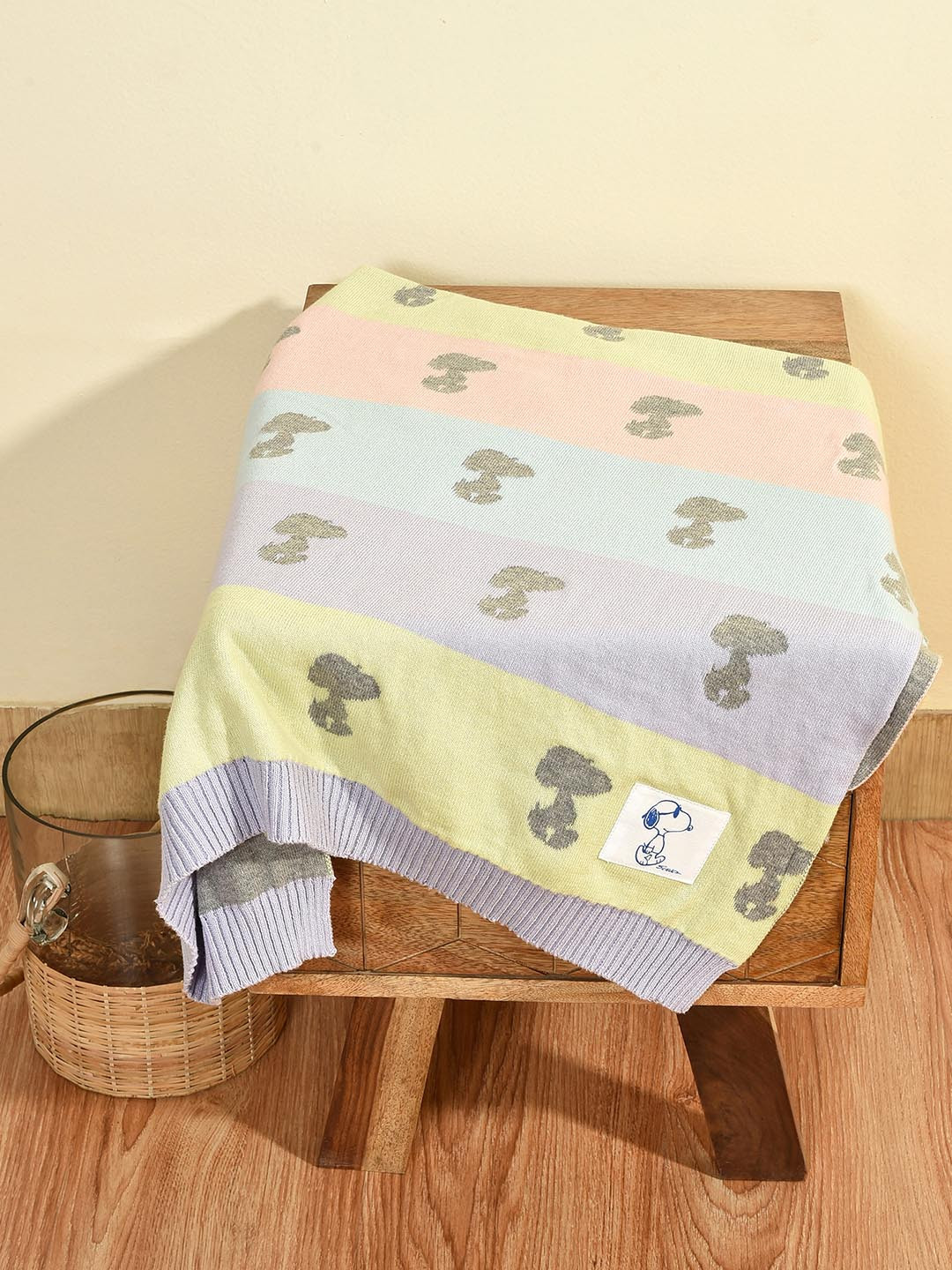 MiArcus Peanuts Snoopy Printed Premium Knitted Ultra-Soft Mini me Blanket, 90x70 cm - Grey