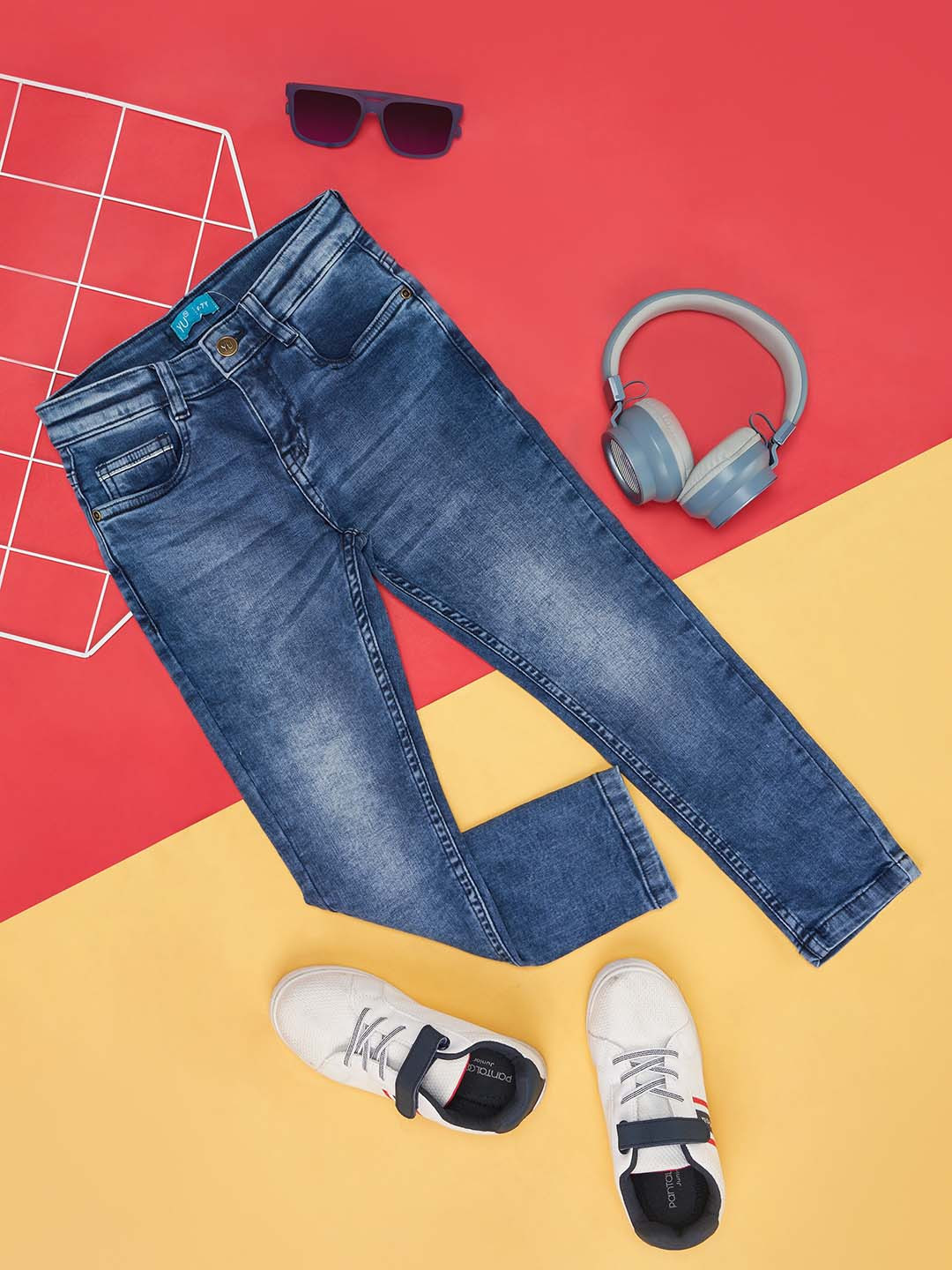 YU by Pantaloons Boys Clean Look Heavy Fade Stretchable Jeans