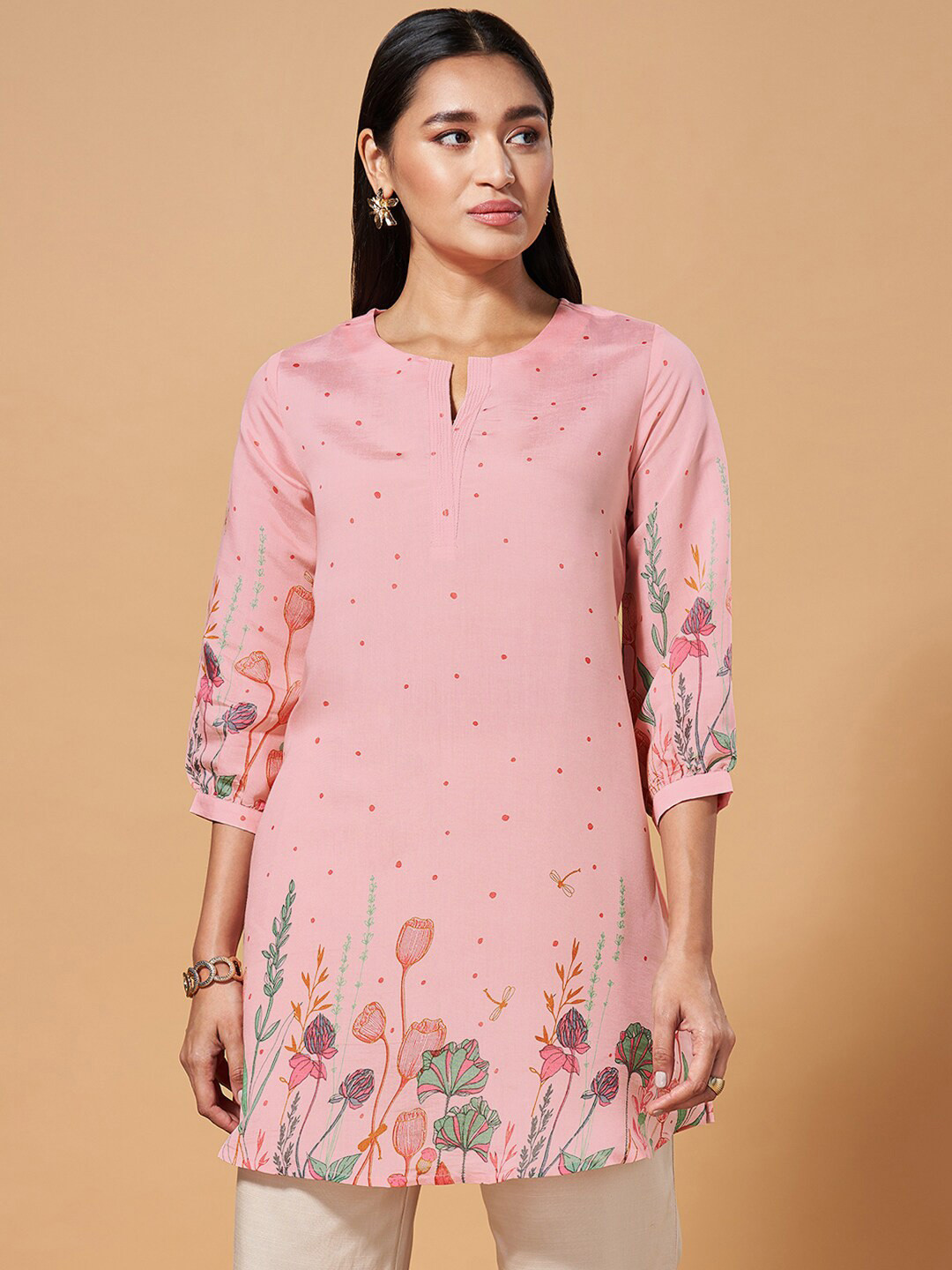 Marigold Lane Floral Printed Cuffed Sleeves Tunic
