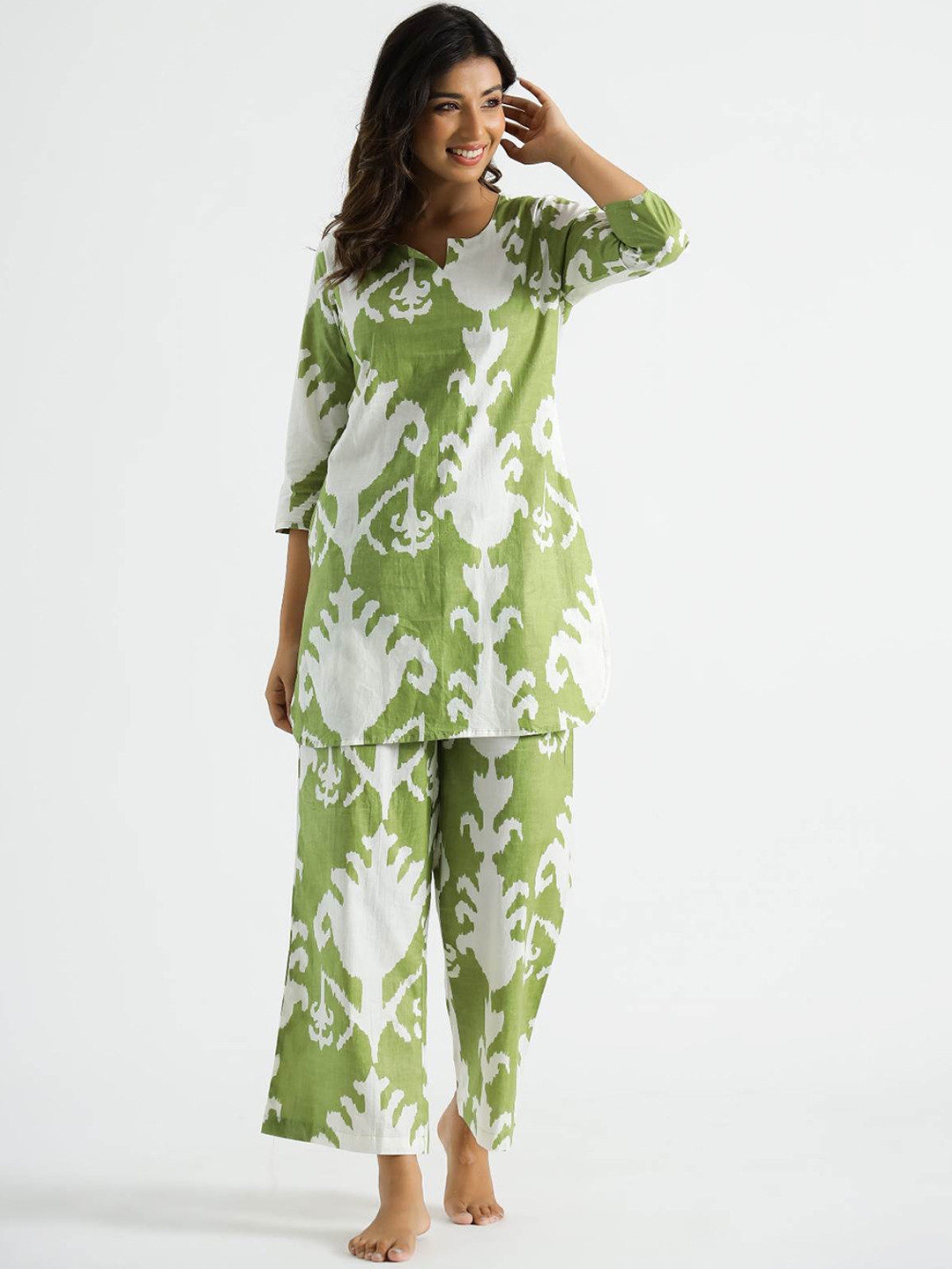 FLAVIA CREATION Floral Printed Pure Cotton Night Suit