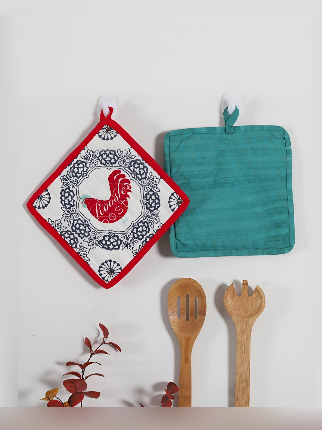 Ratan Cart Blue & Red 2 Pcs Self-Designed Cotton Coasters