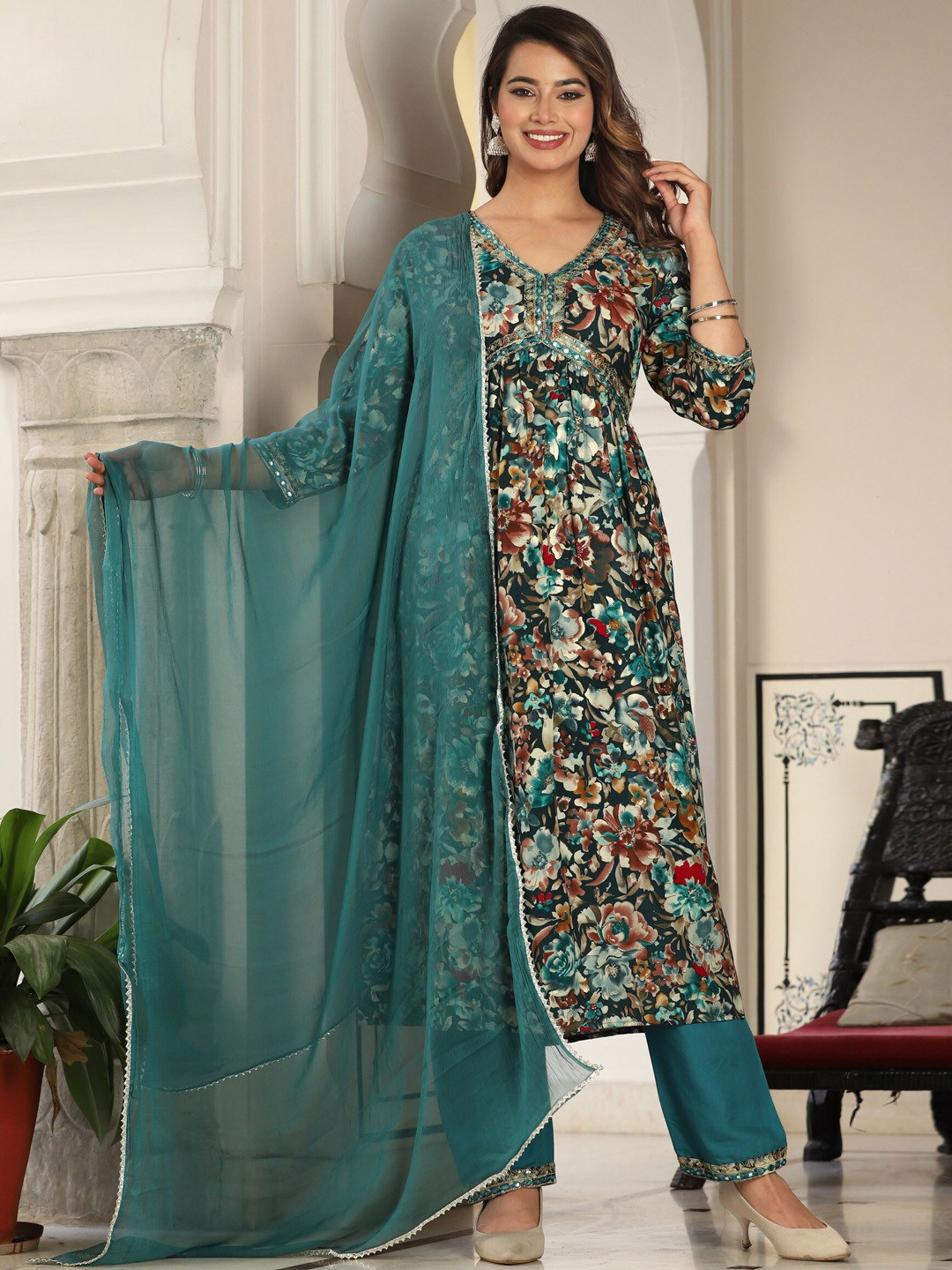 SINGNI Ethnic Motifs Embroidered V-Neck Three-Quarter Sleeves Kurta Set