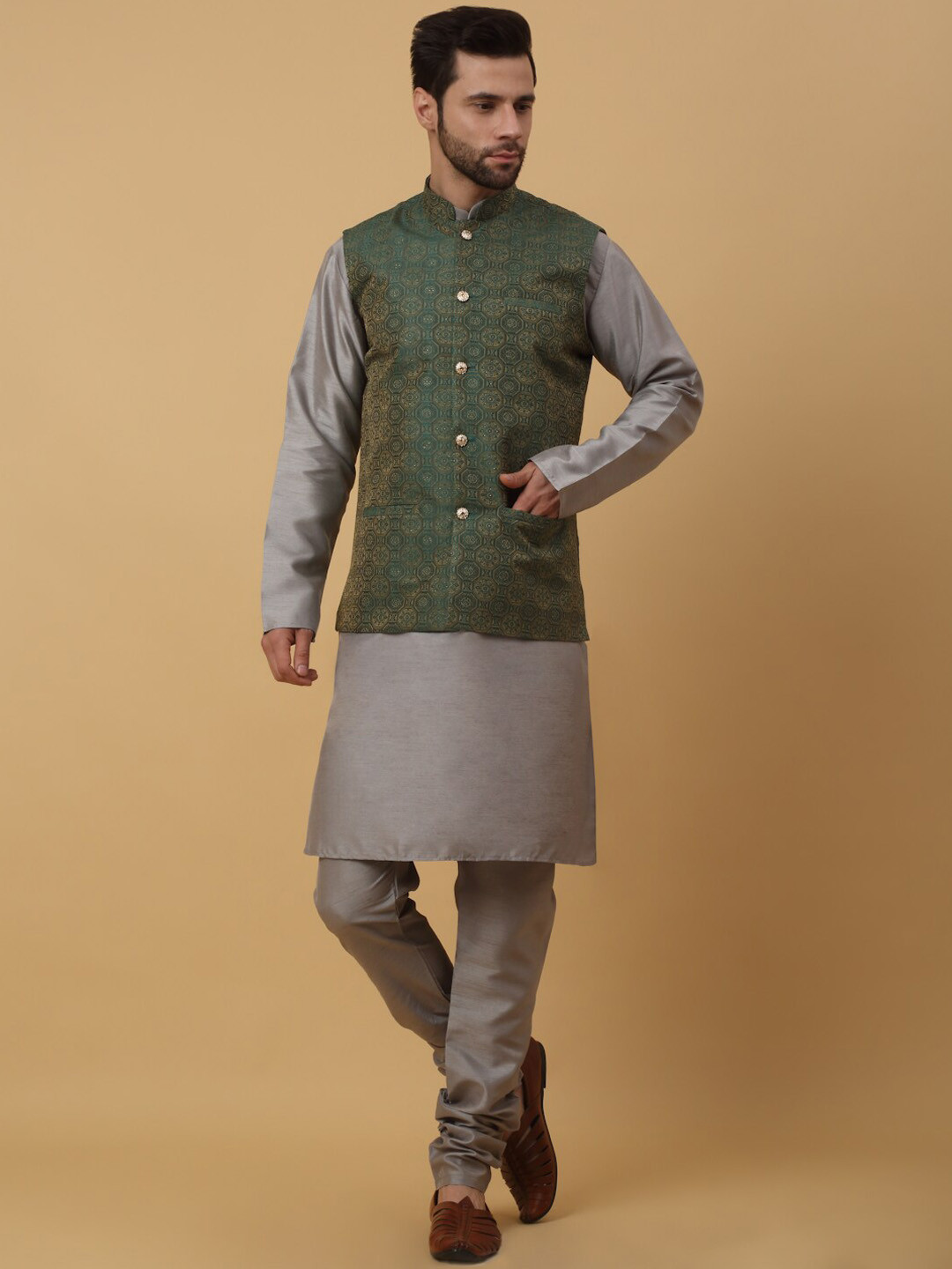 KRAFT INDIA Mandarin Collar Long Sleeves Regular Kurta With Churidar & Jacket
