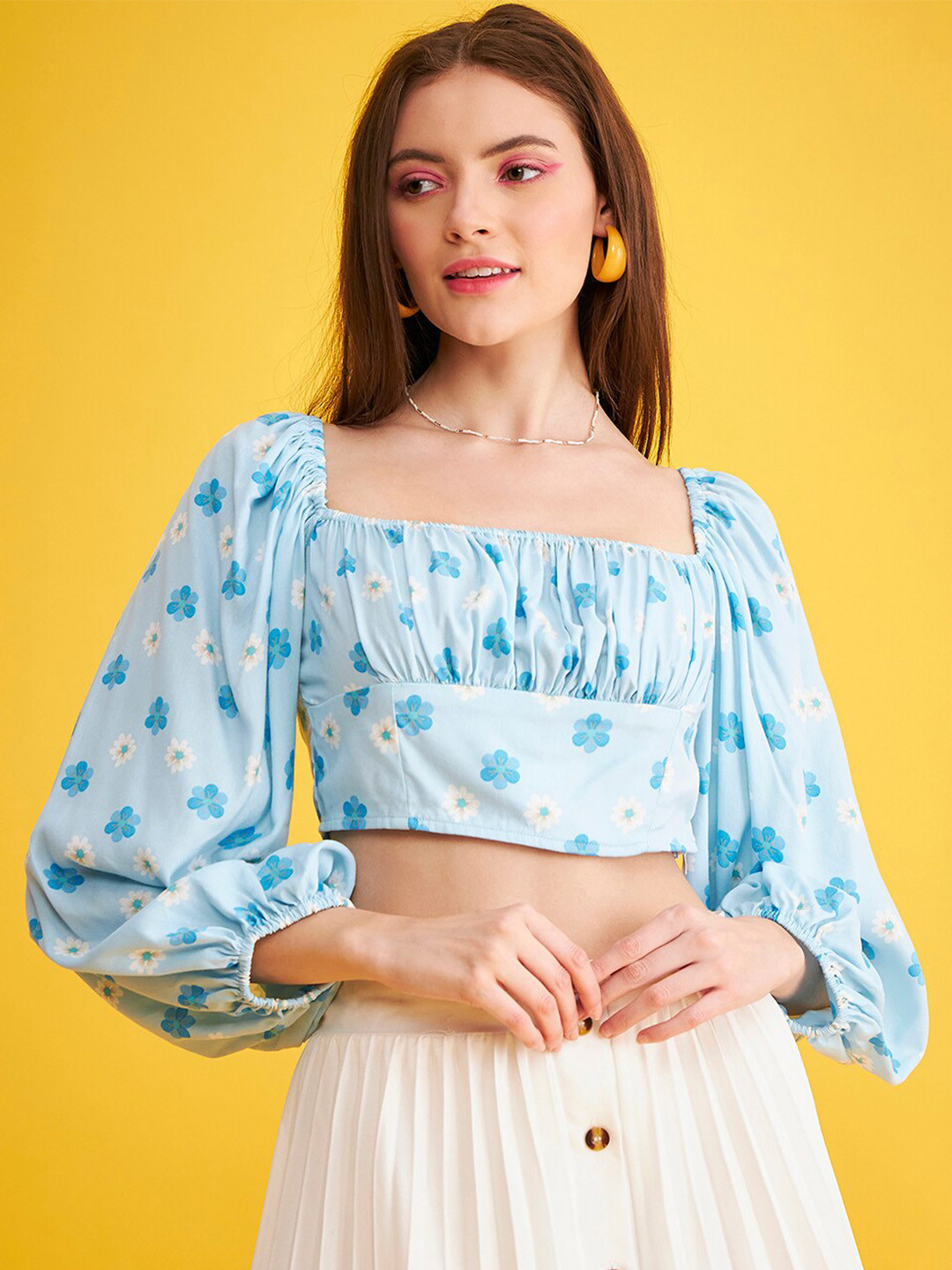 DELAN Floral Printed Square Neck Short Sleeves Crop Top