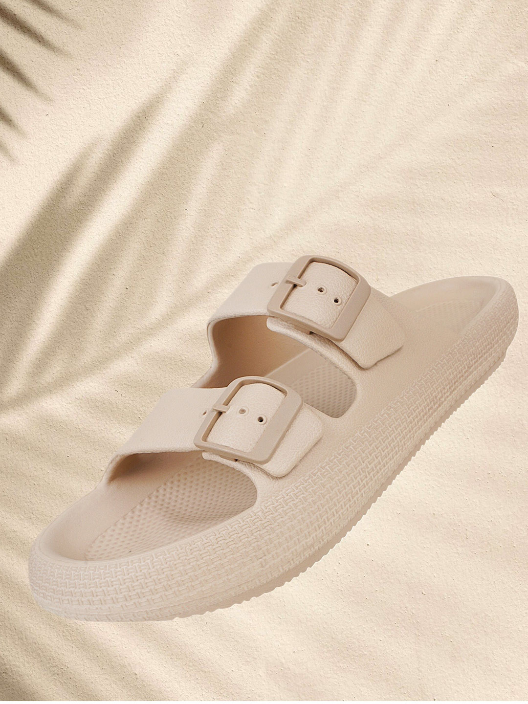 TRV Men Buckle Detailed Slip On Flip Flops