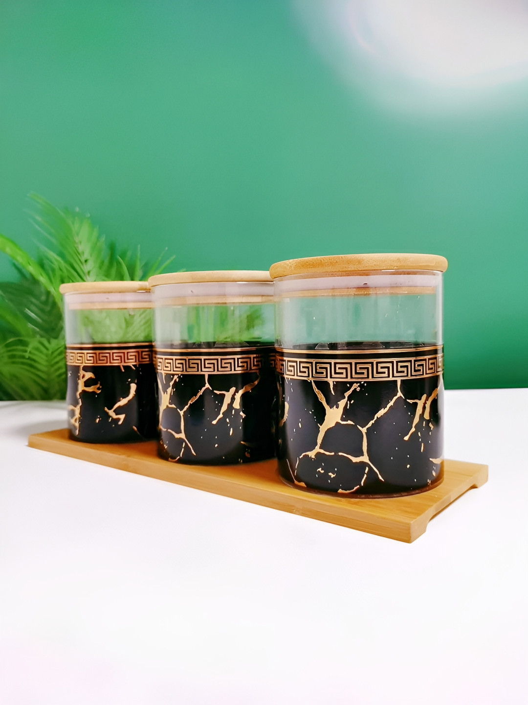 The Better Home Transparent Abstract Borosilicate Glass Microwave Safe 3 Piece Clip-On Jar-850ml