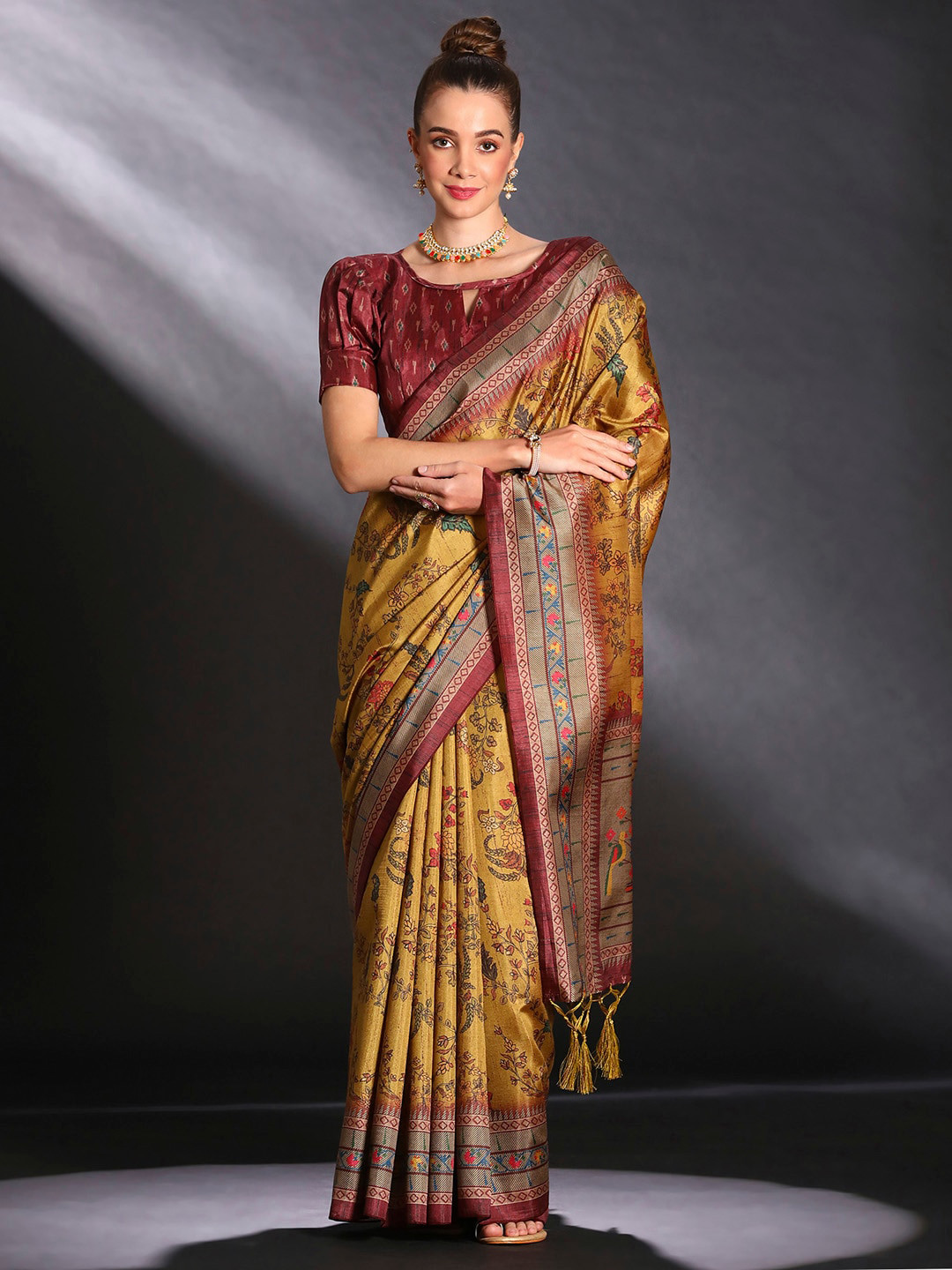 Saree mall Floral Printed Cotton Bagru Sarees
