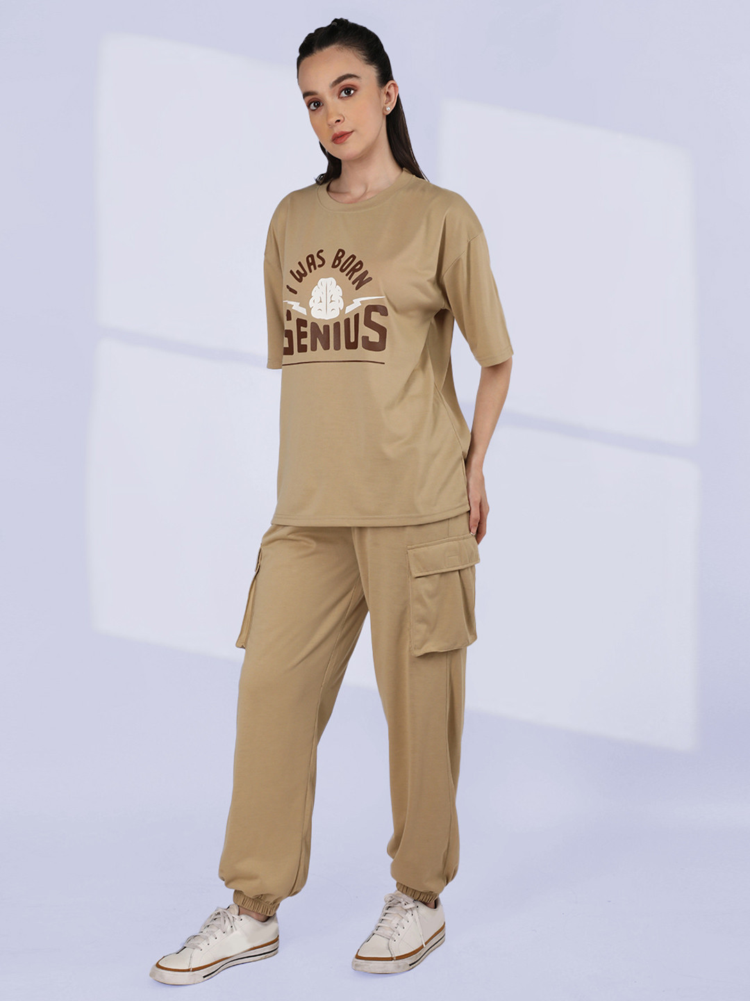 CHKOKKO Printed T-Shirt With Jogger Co-Ords